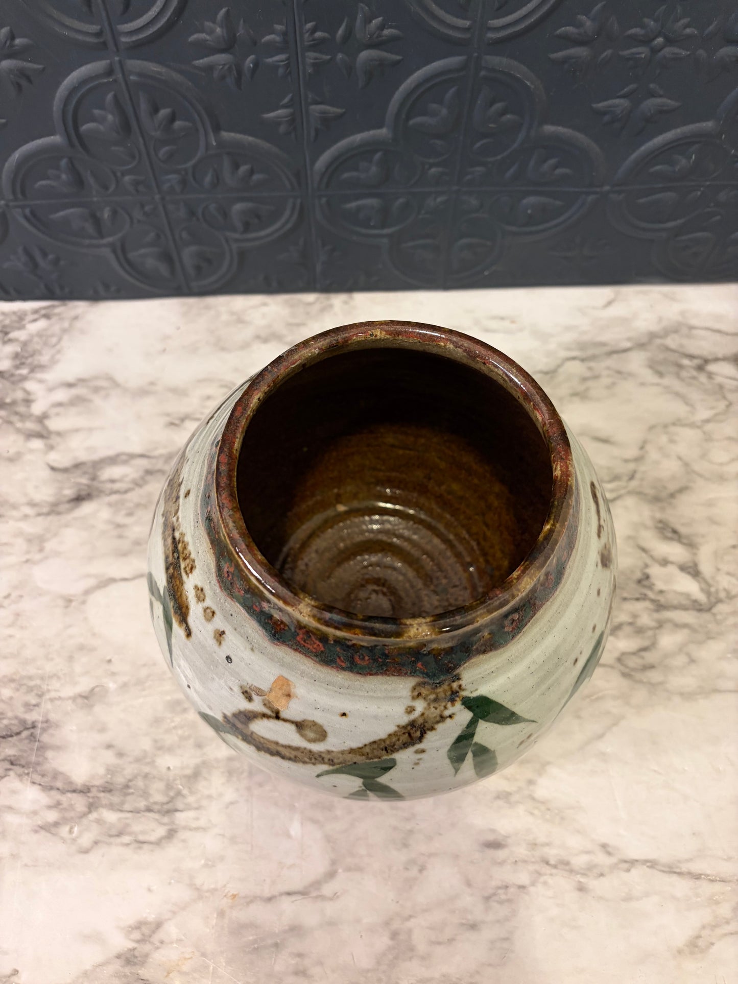 Pottery Vase with Twig and Leaf Design Brown Rim