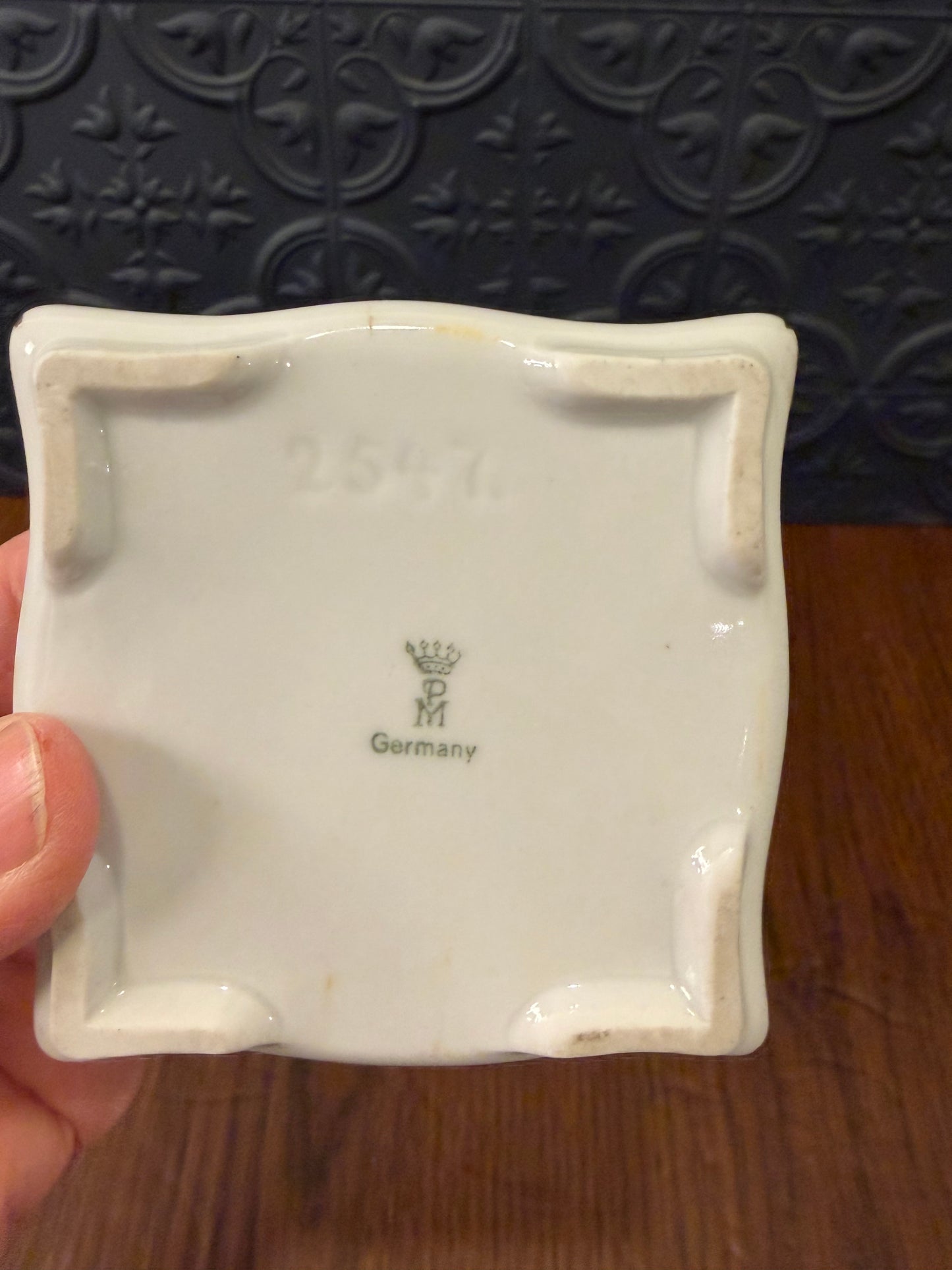 JapaneseTrinket box with Rose