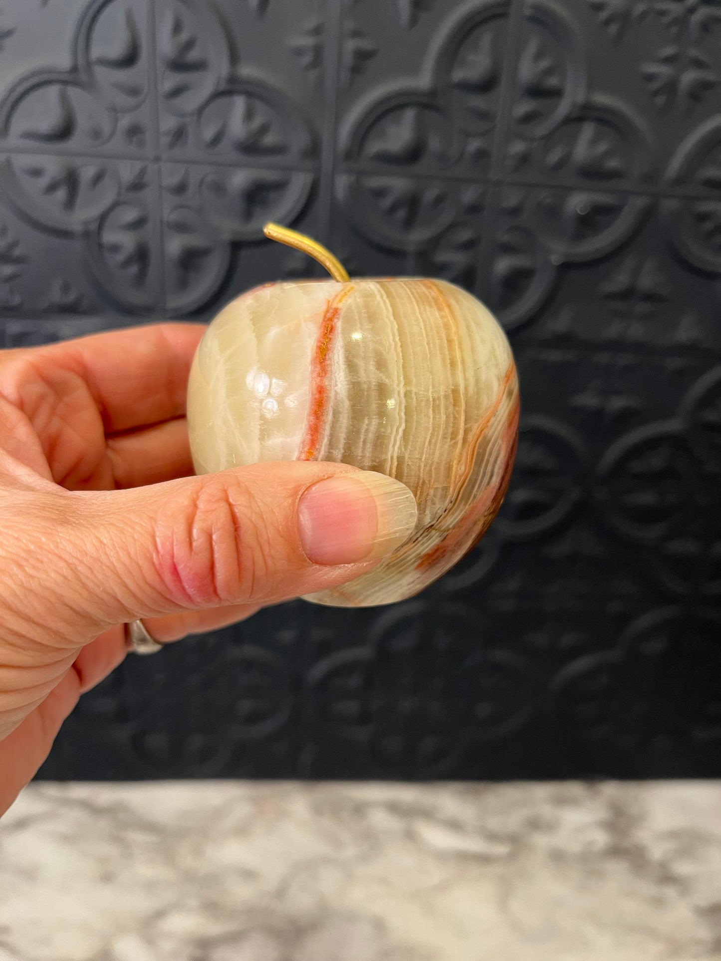 Onyx Apple