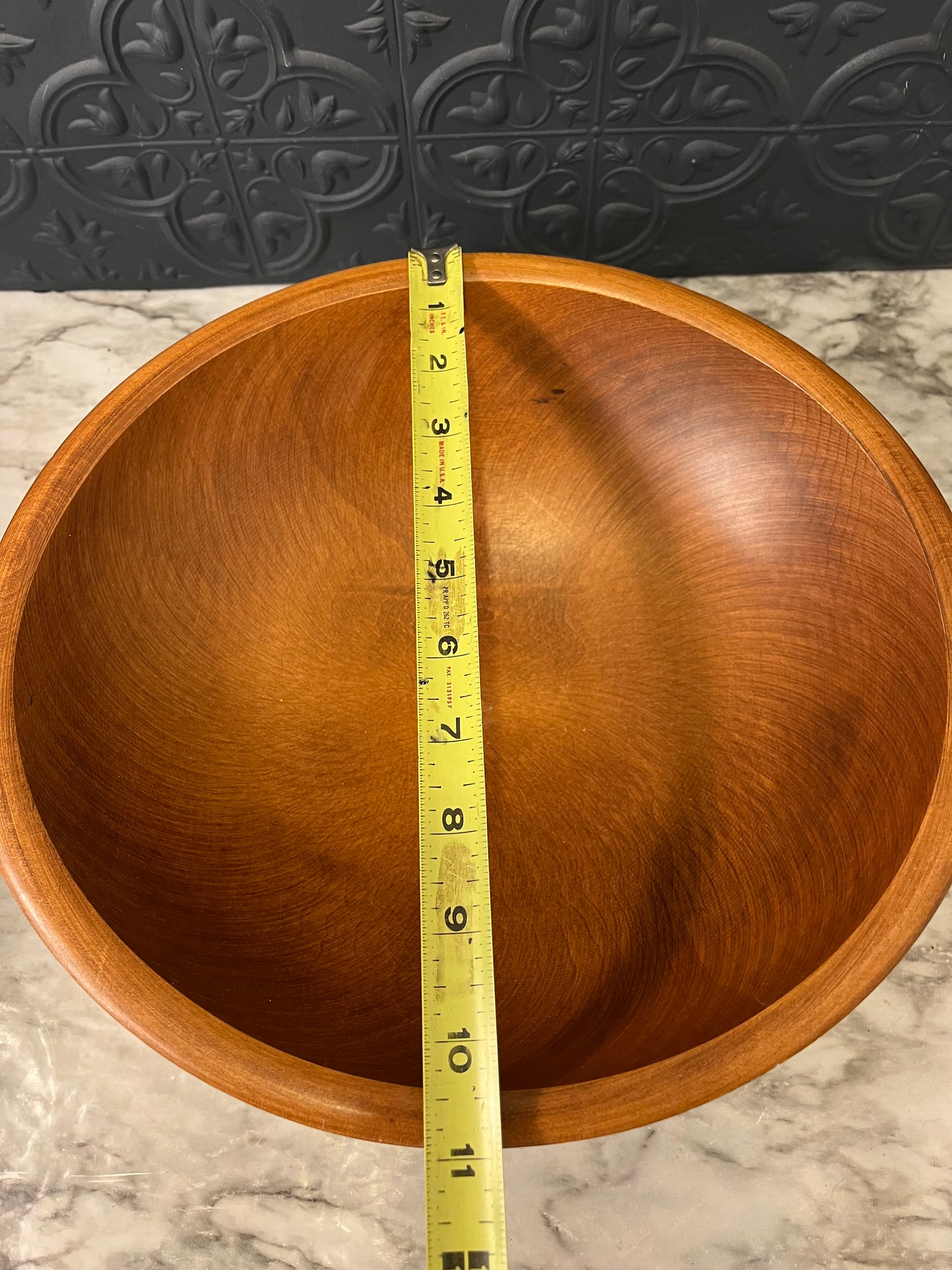 Wood Bowl with 3 Round wood feet