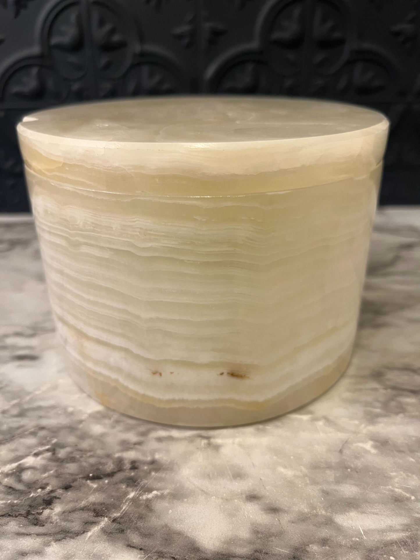 Round Marble Jar with lid