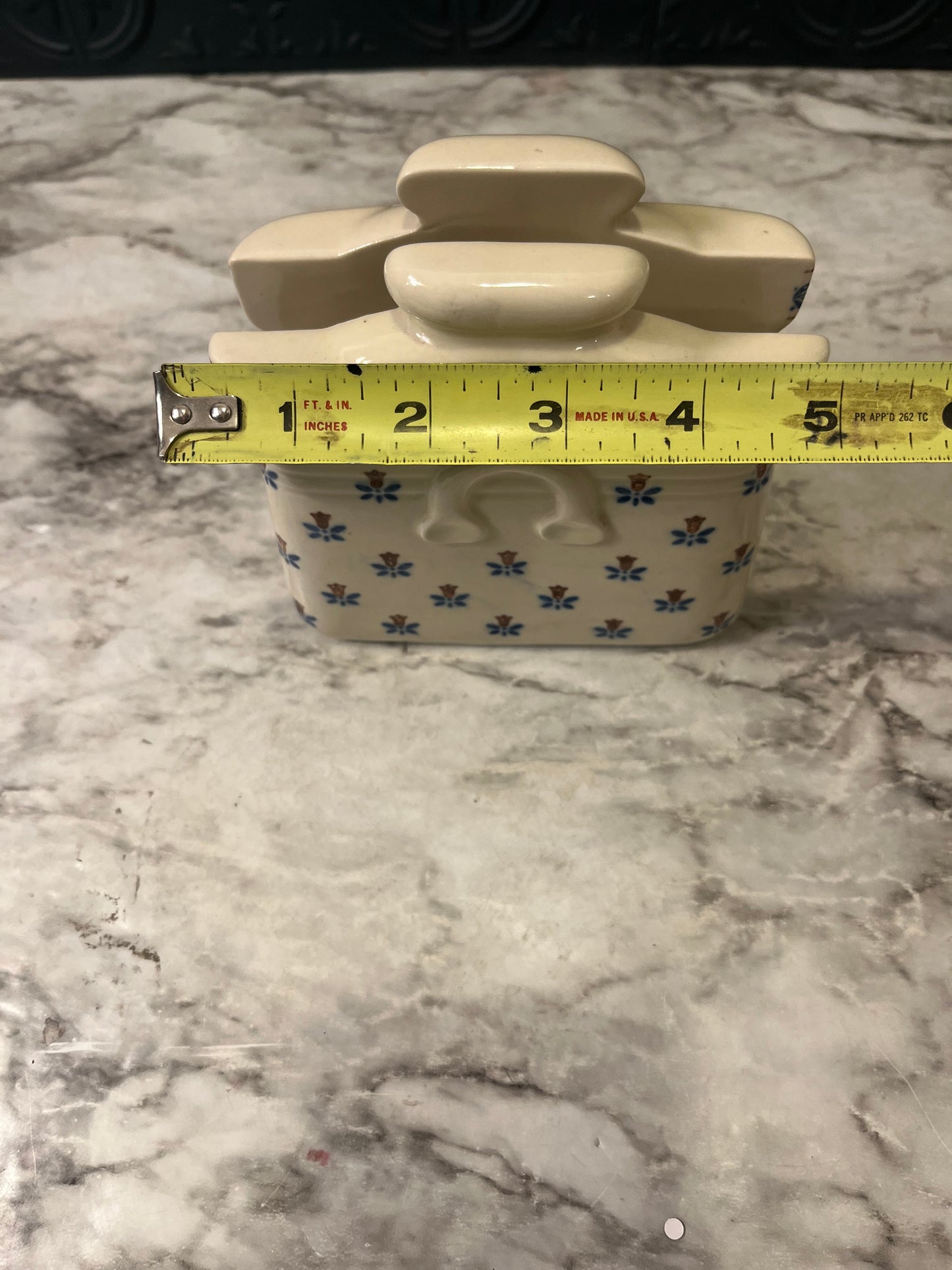 Country Field Blue and White Napkin Holder