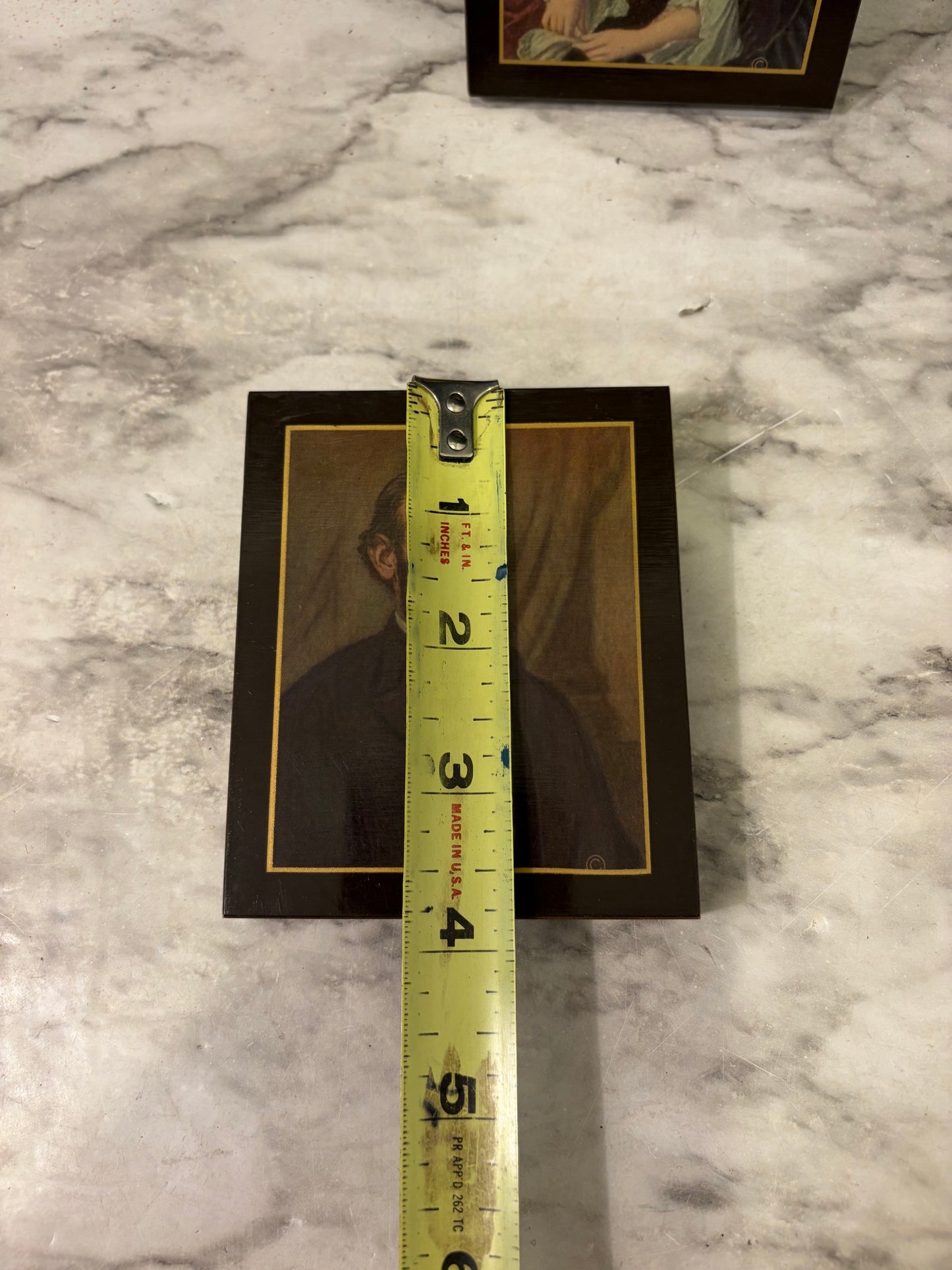 Abe and Mary Todd Lincoln Small Wood Hangings