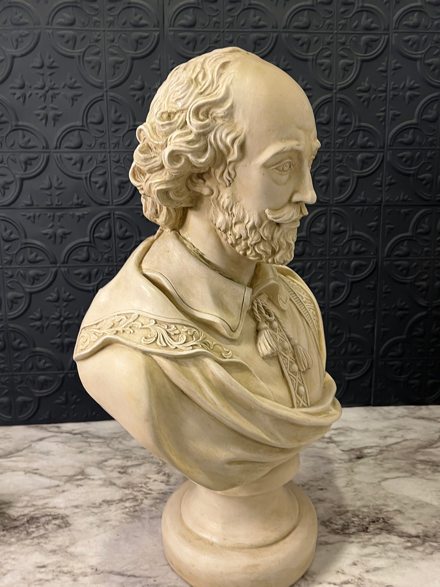 Large Resin Bust of Shakespeare AS IS