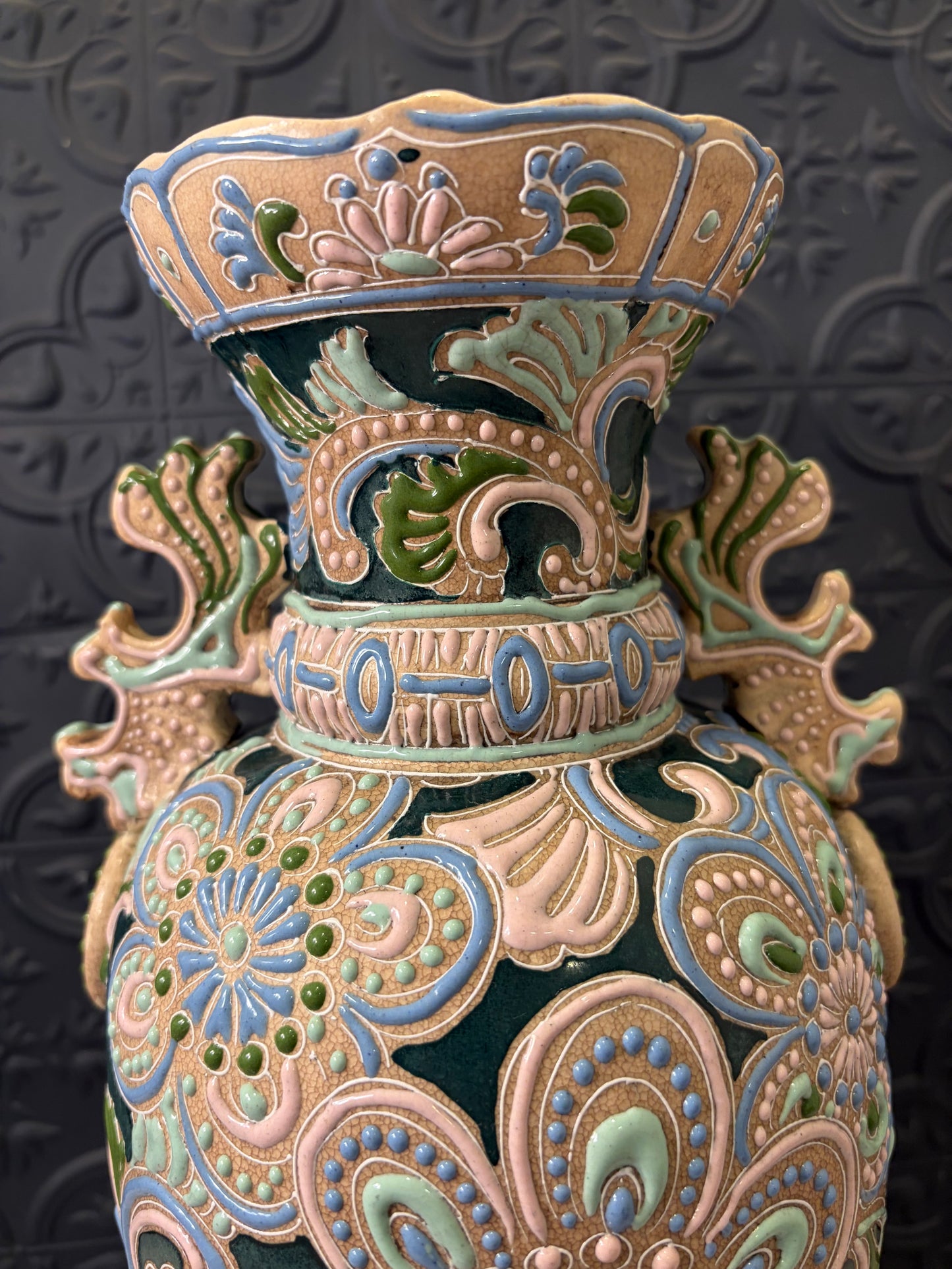 Hand Painted Moriage Japanese Vase