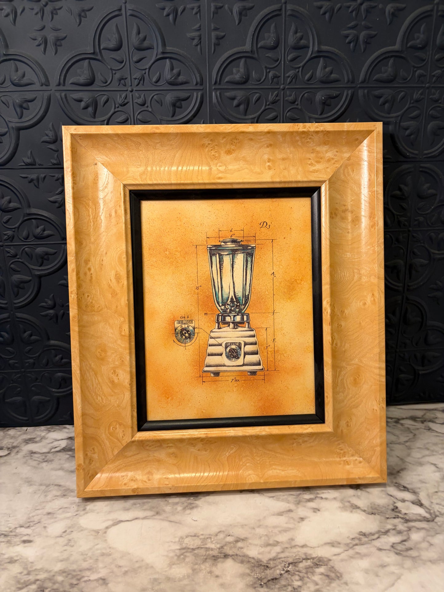 Light Burlwood Frame with Blender