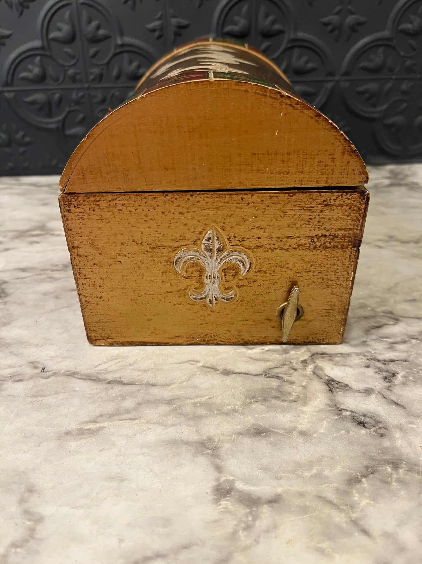 Gold Florentine Music Jewelry Box