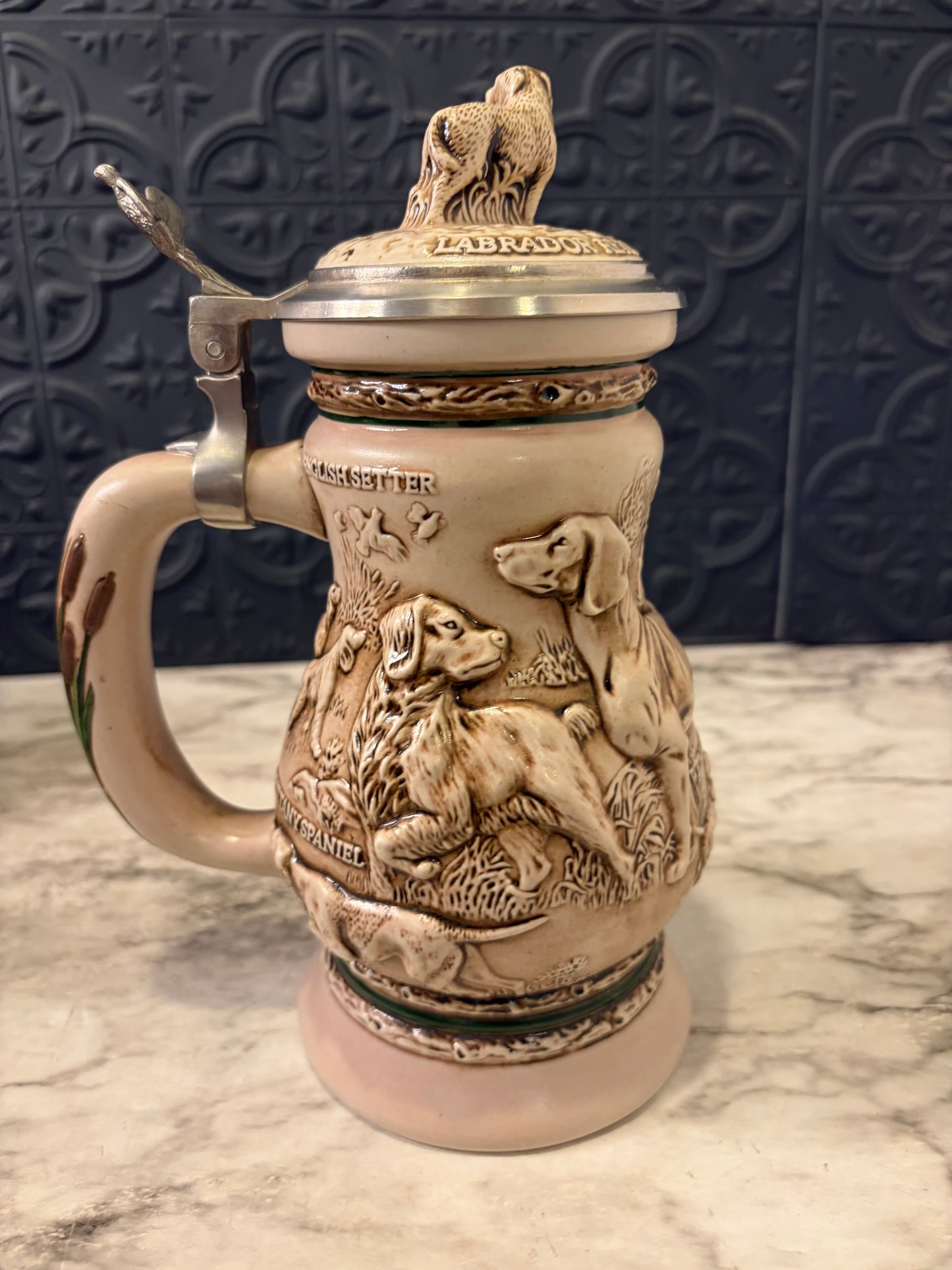 Avon Great Dogs of the Outdoors Stein