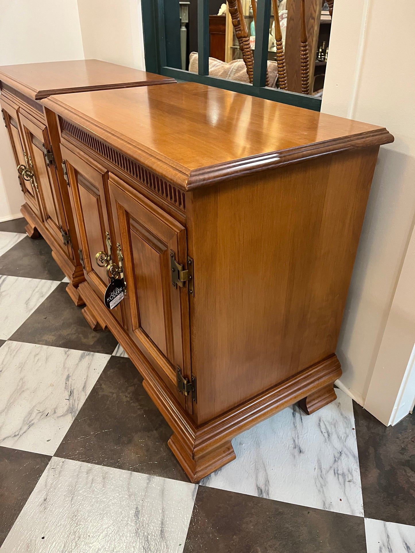 Vintage Teller City Chair Co Colonial Style Maple Nightstand Set