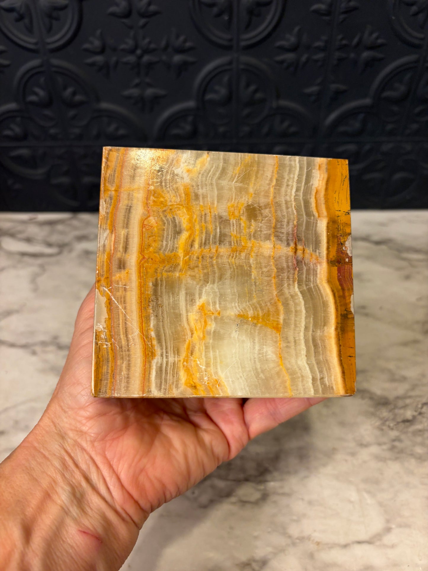 Onyx Pyramid Carmel Color 4"