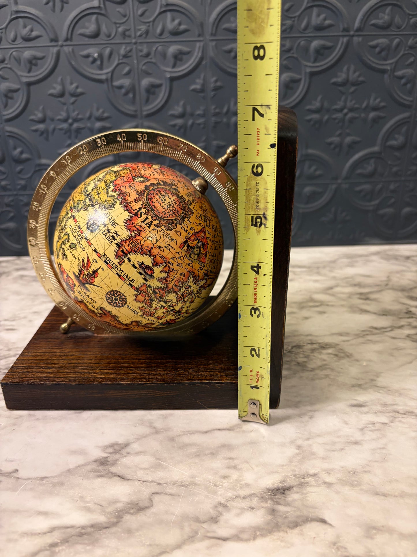 Globe Bookend with Brass - 1 only