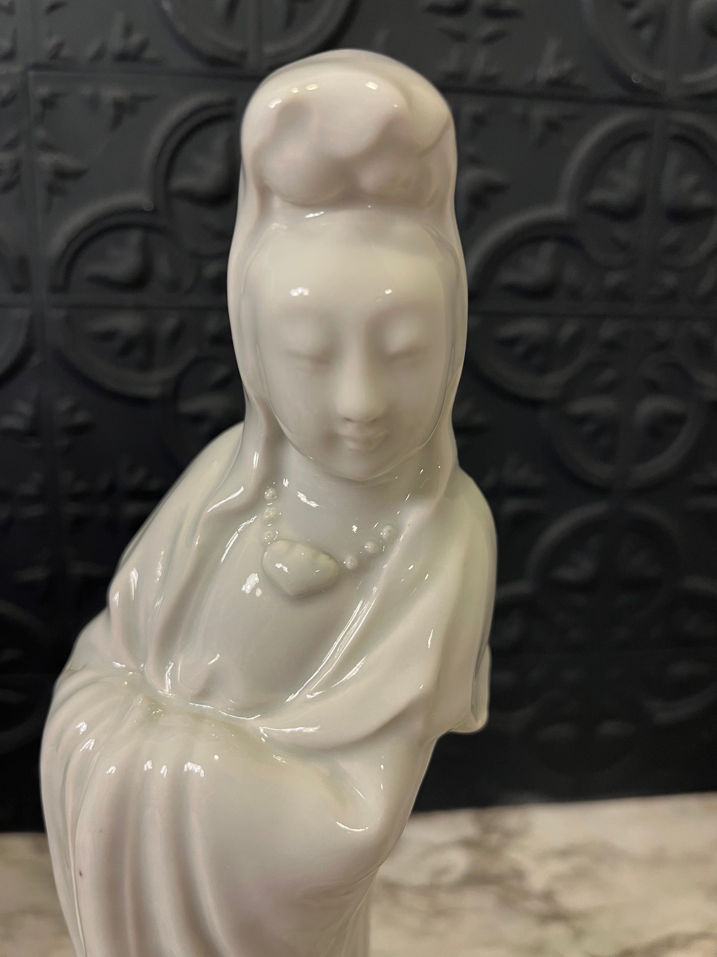Asian Porcelain Kuan Yin Figure