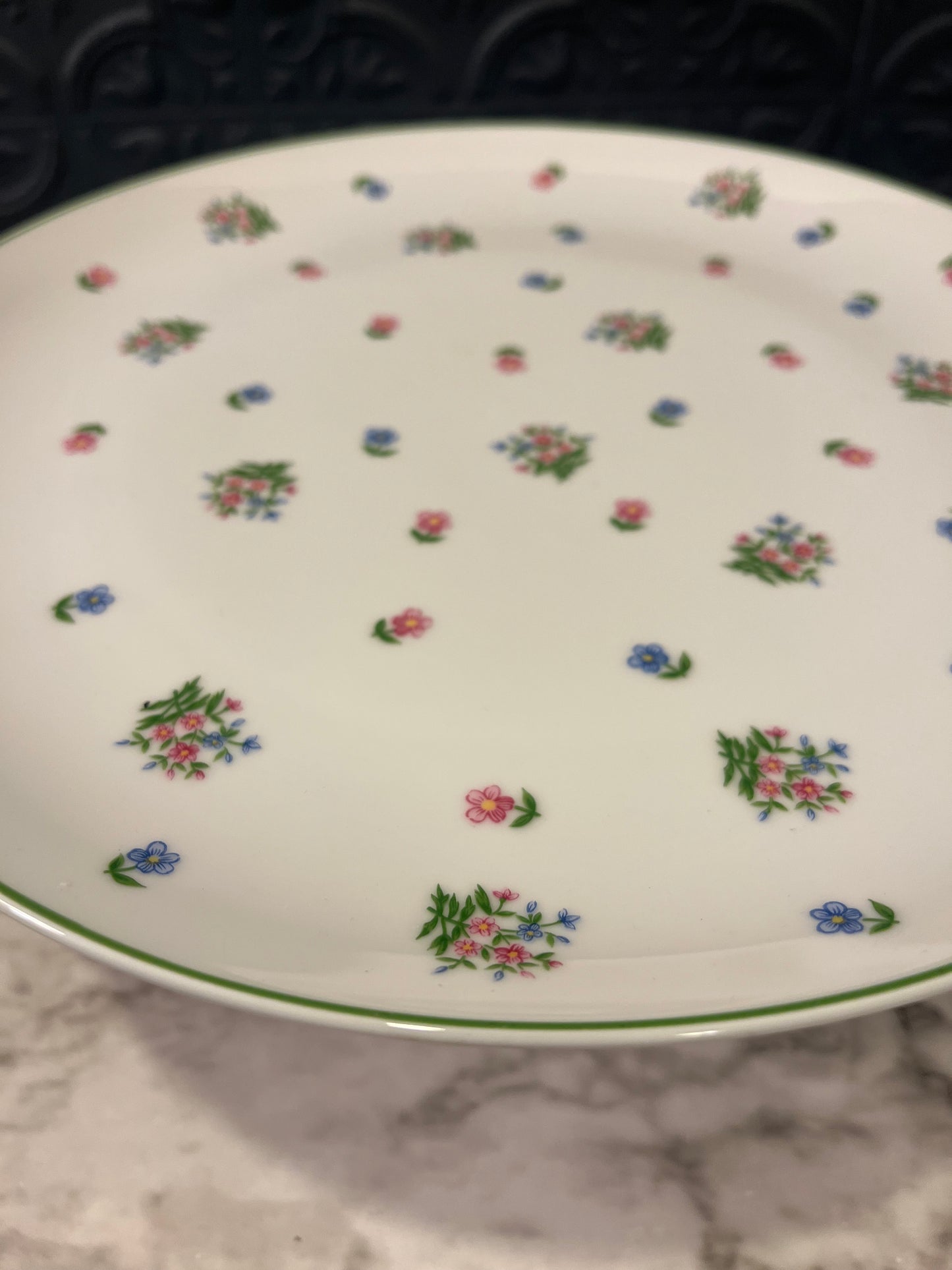 Andrea by Sadek Cake Stand with Florals