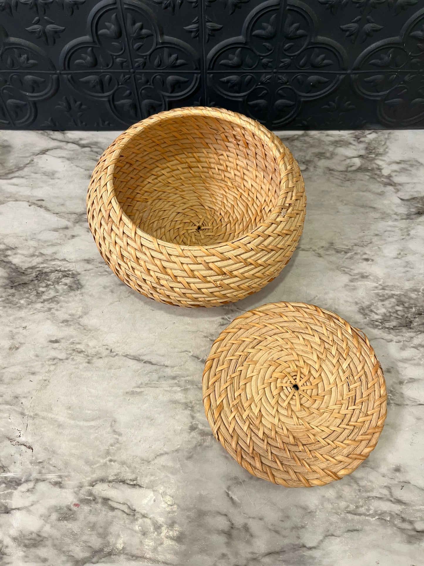 Round Hand Woven Seagrass Basket Large