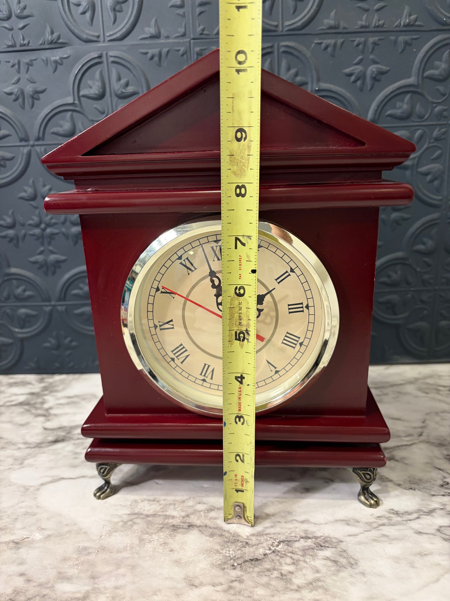 House Shape Mantle Clock with Feet