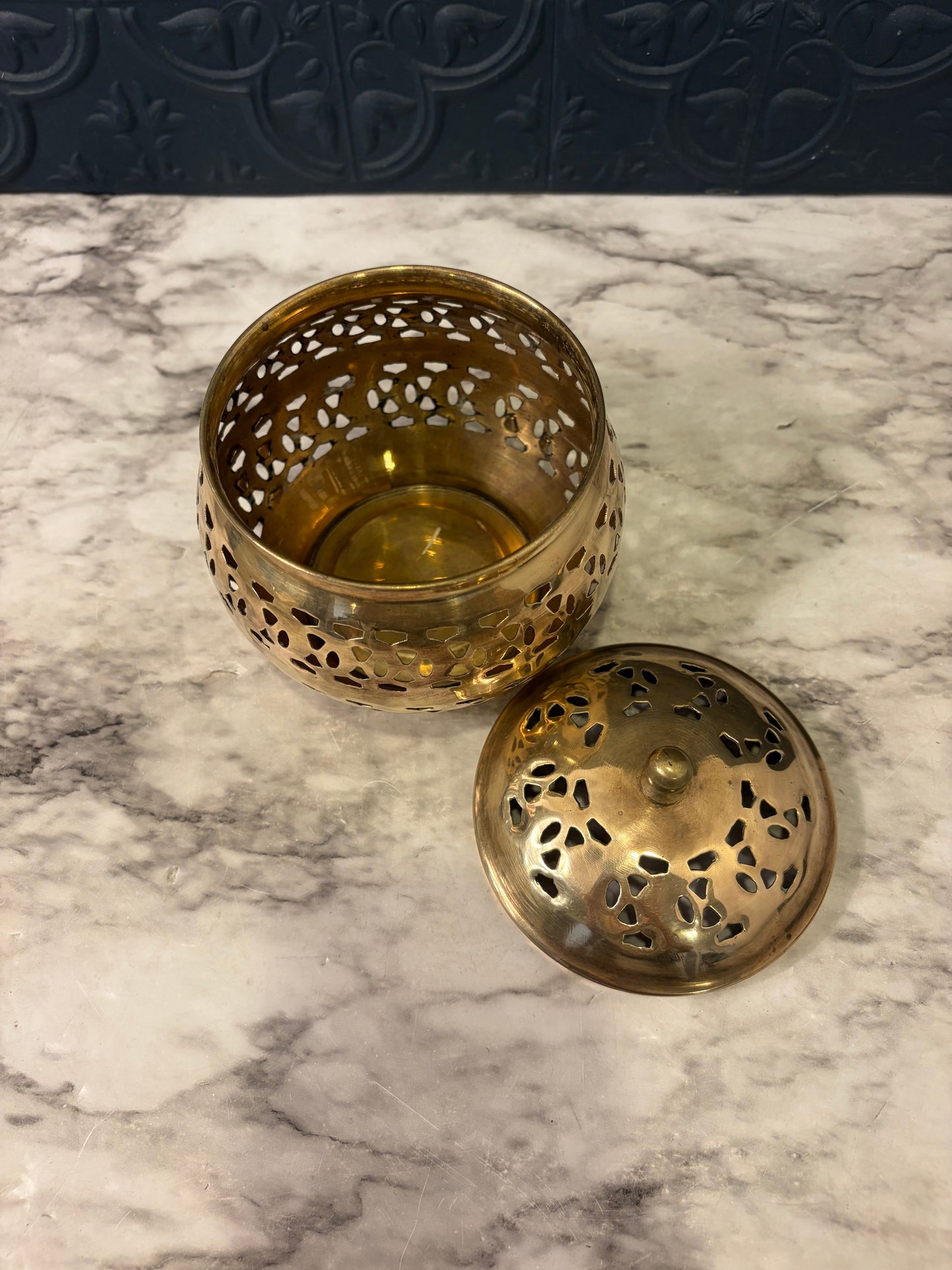 Brass Potpourri Bowl with lid
