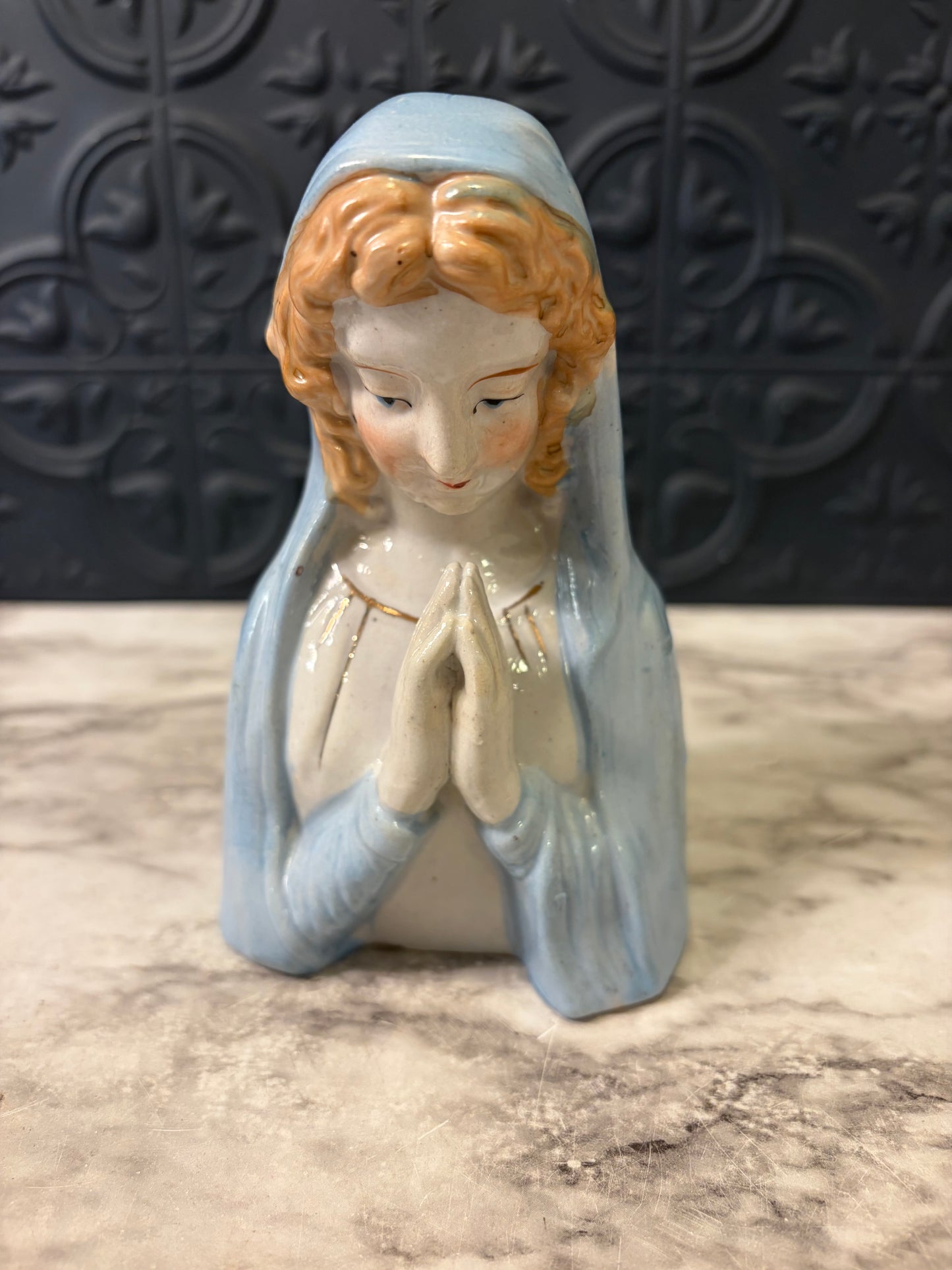 Small Madonna Planter Praying