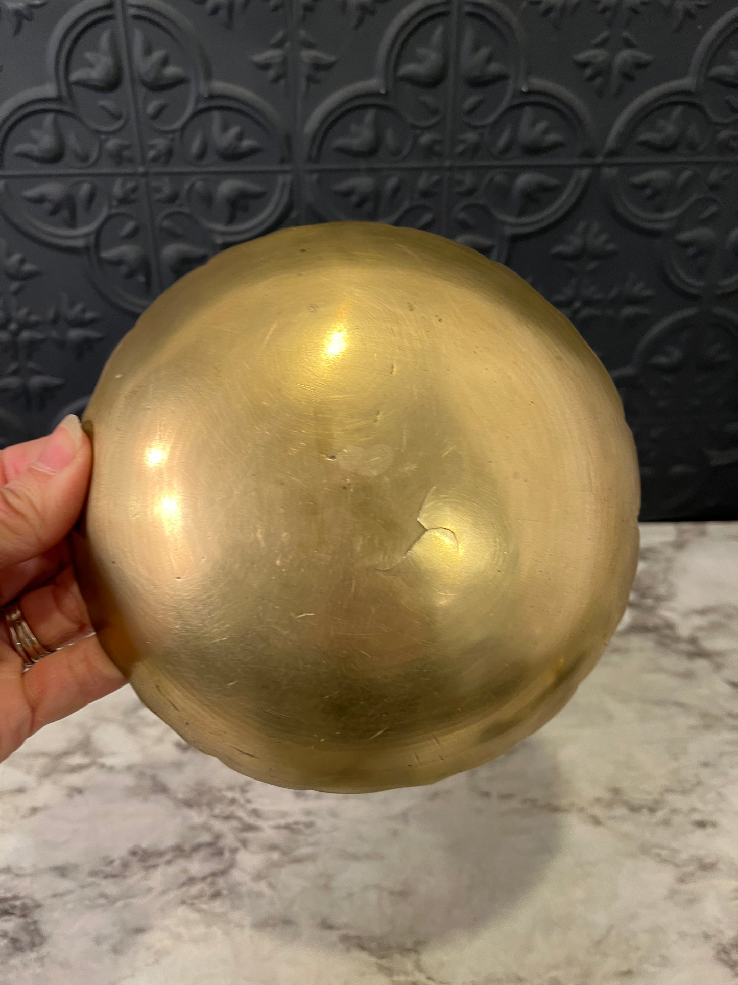 Etched Scallop Bowl Brass