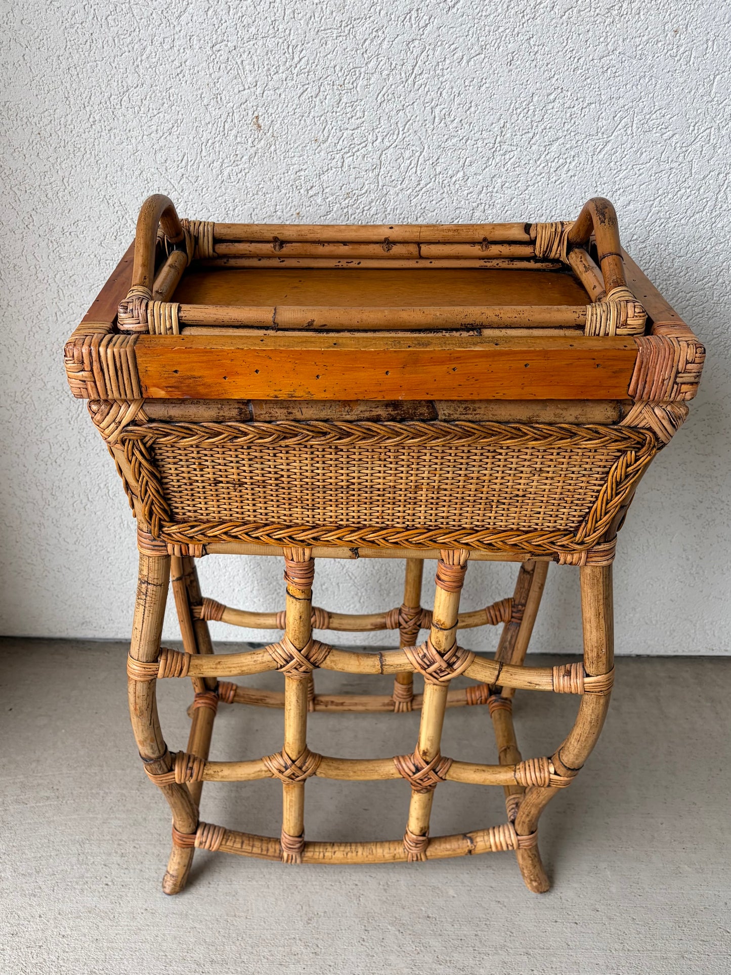 Vintage Bamboo Wine Rack with Tray