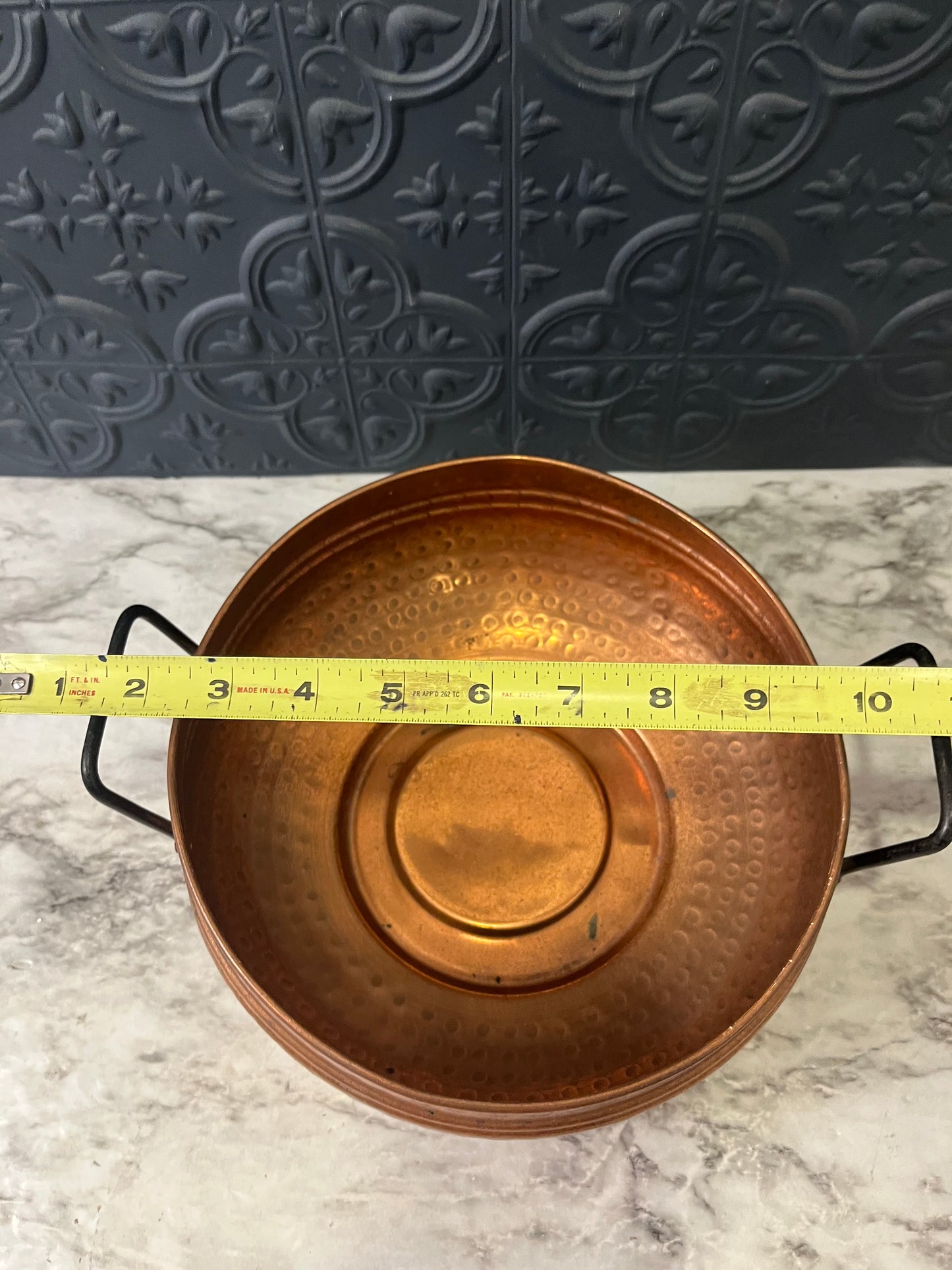 Hammered Copper Round pot with Black Metal Handles
