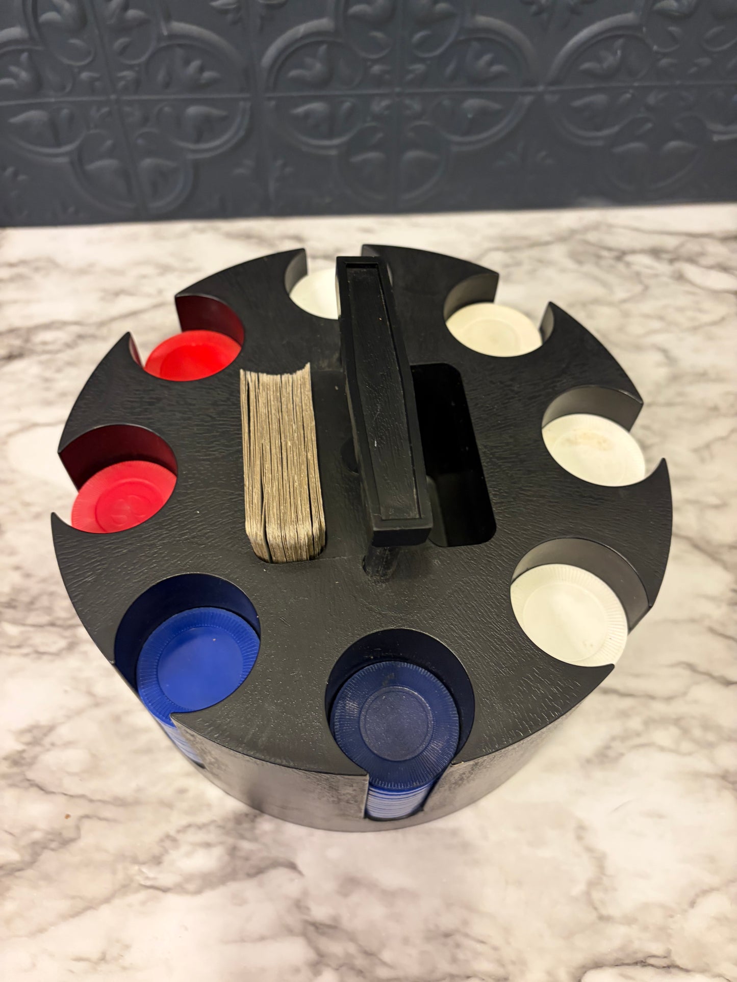 Poker set with chips