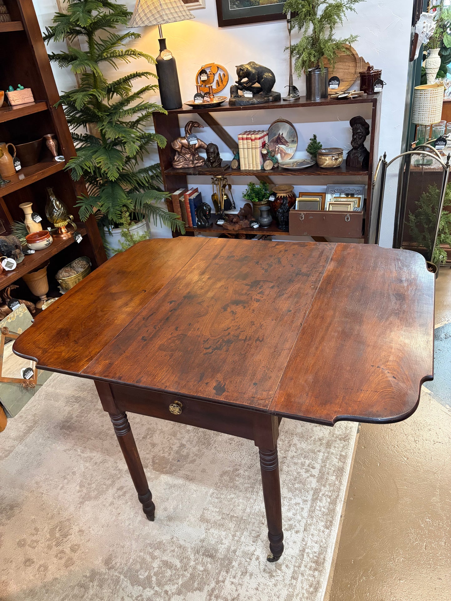 Antique Dark Wood Dinning Table with Folding sides
