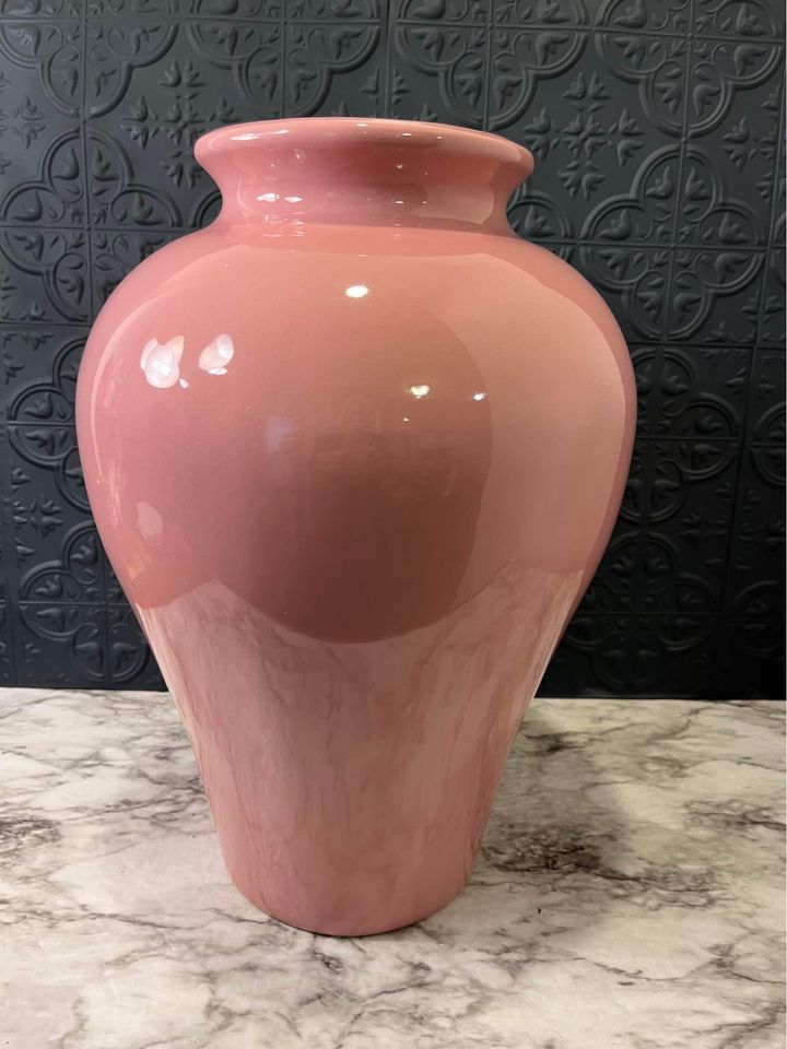 Large pink Haeger vase