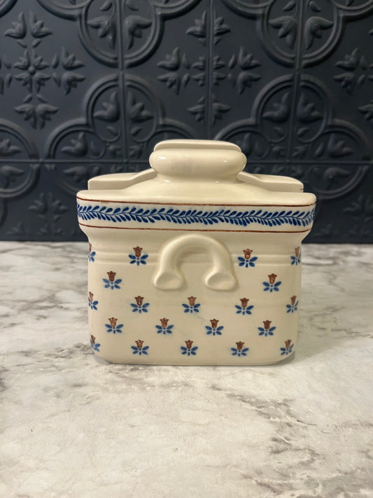 Country Field Blue and White Napkin Holder