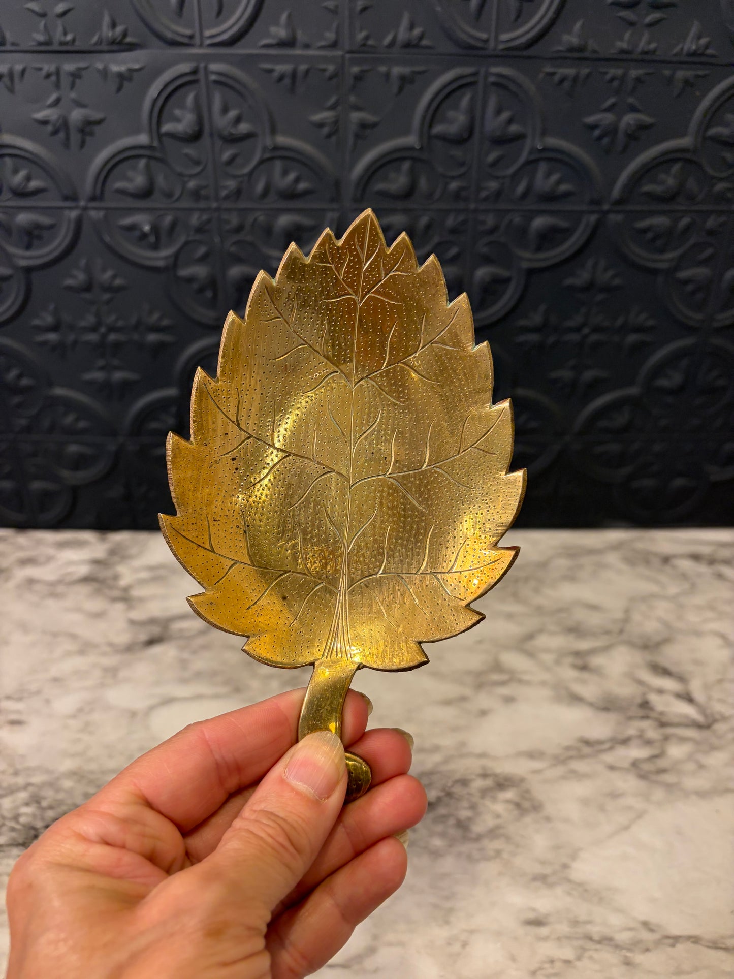 Brass Leaf Dish Veining Detail