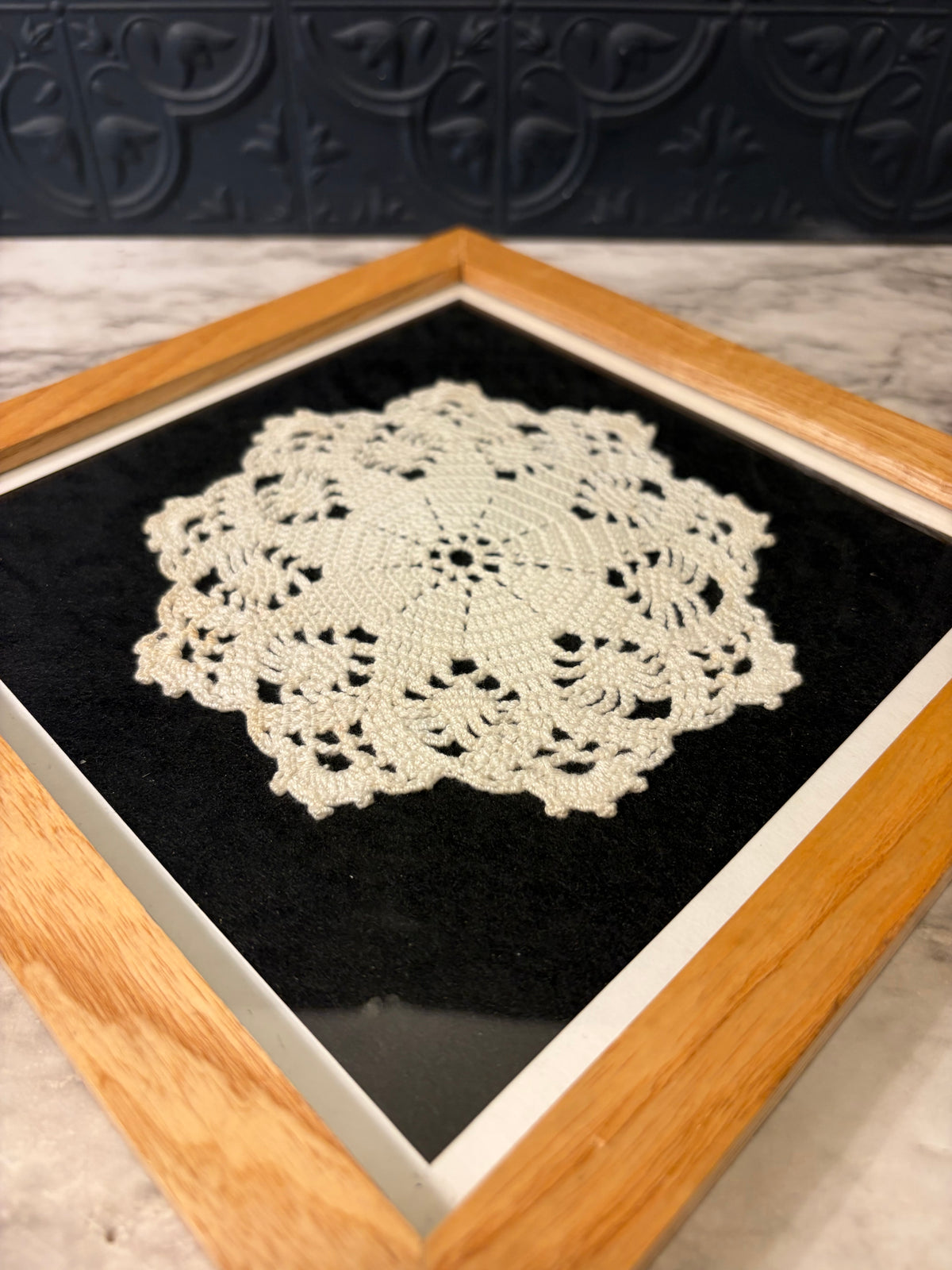 9" Framed Doiley Light Frame