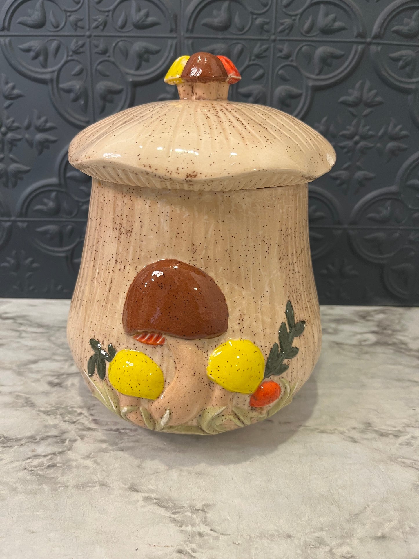 Arnels Mushroom Canister