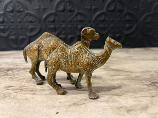 Mini brass camels x2