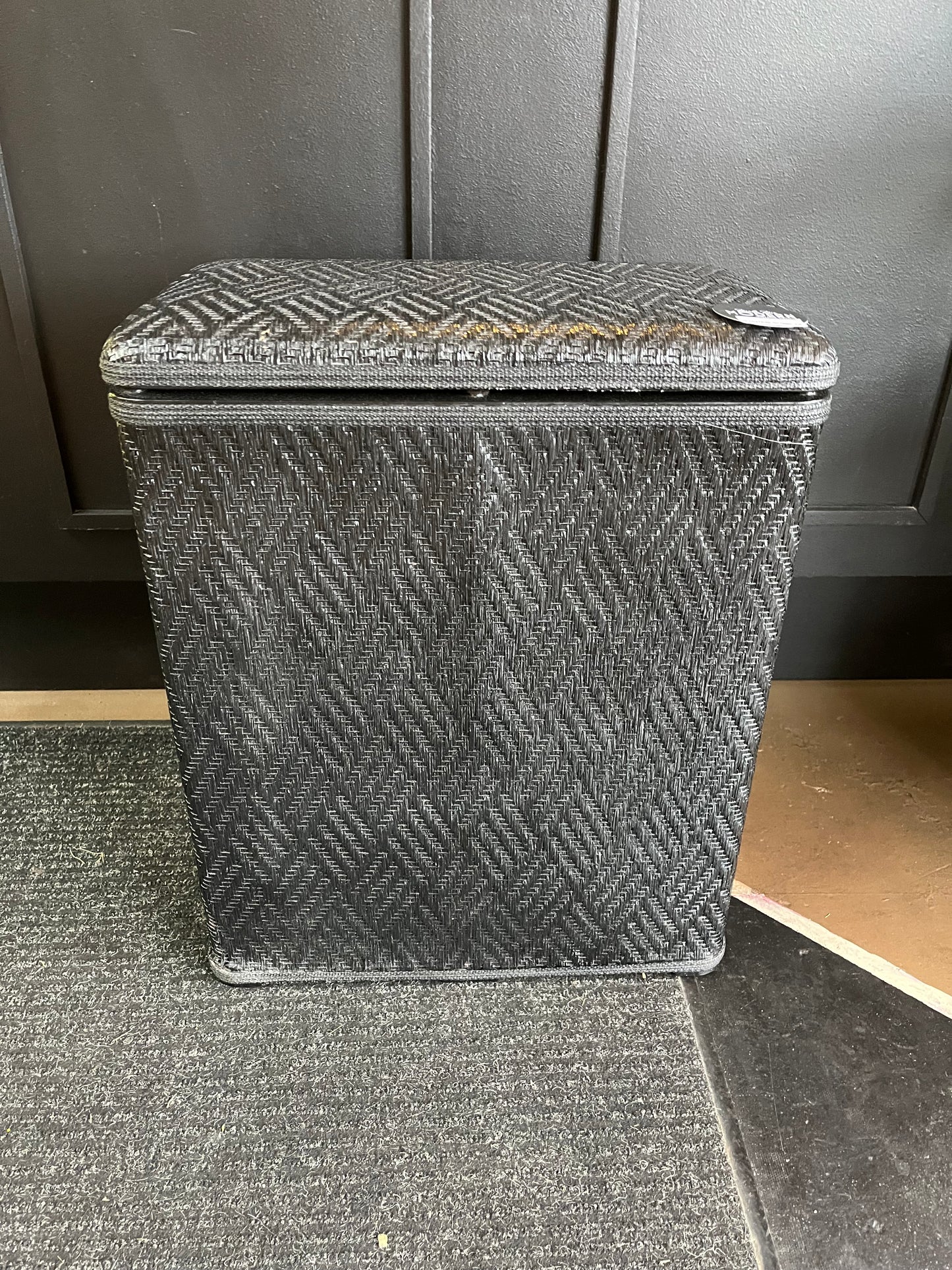 Black Hamper