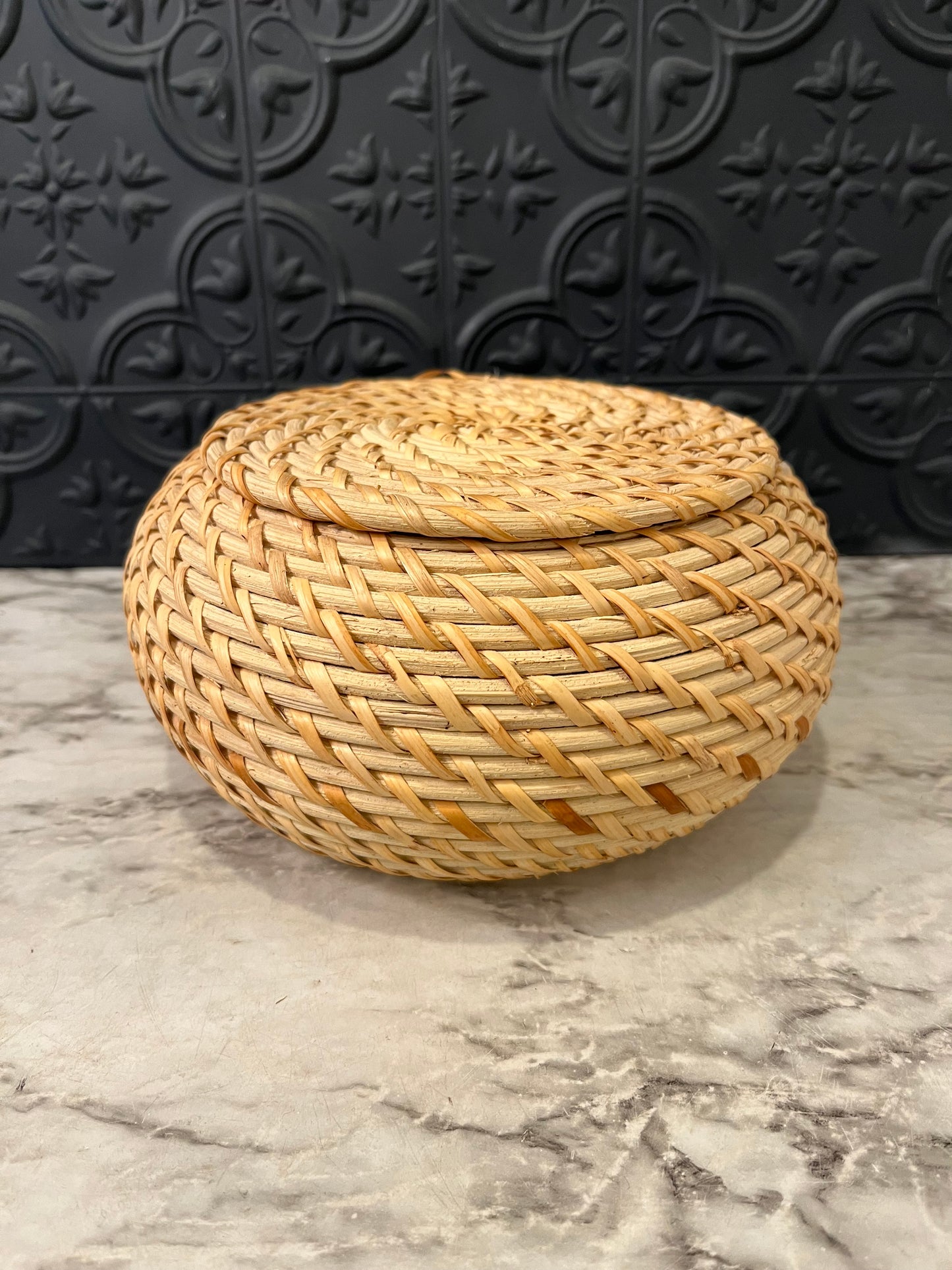 Round Hand Woven Seagrass Basket Large