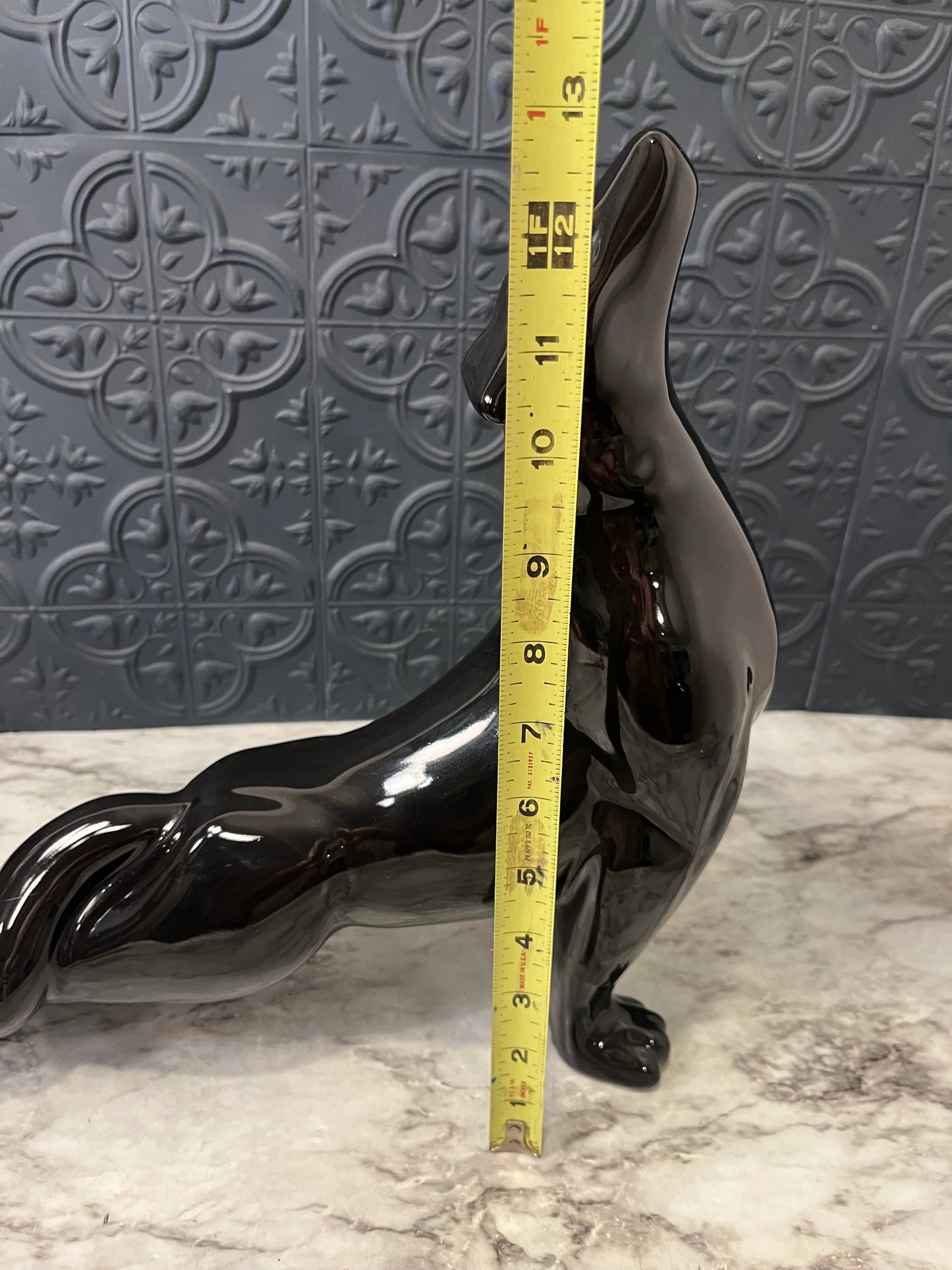 Haegar Black Howling Wolf Statue