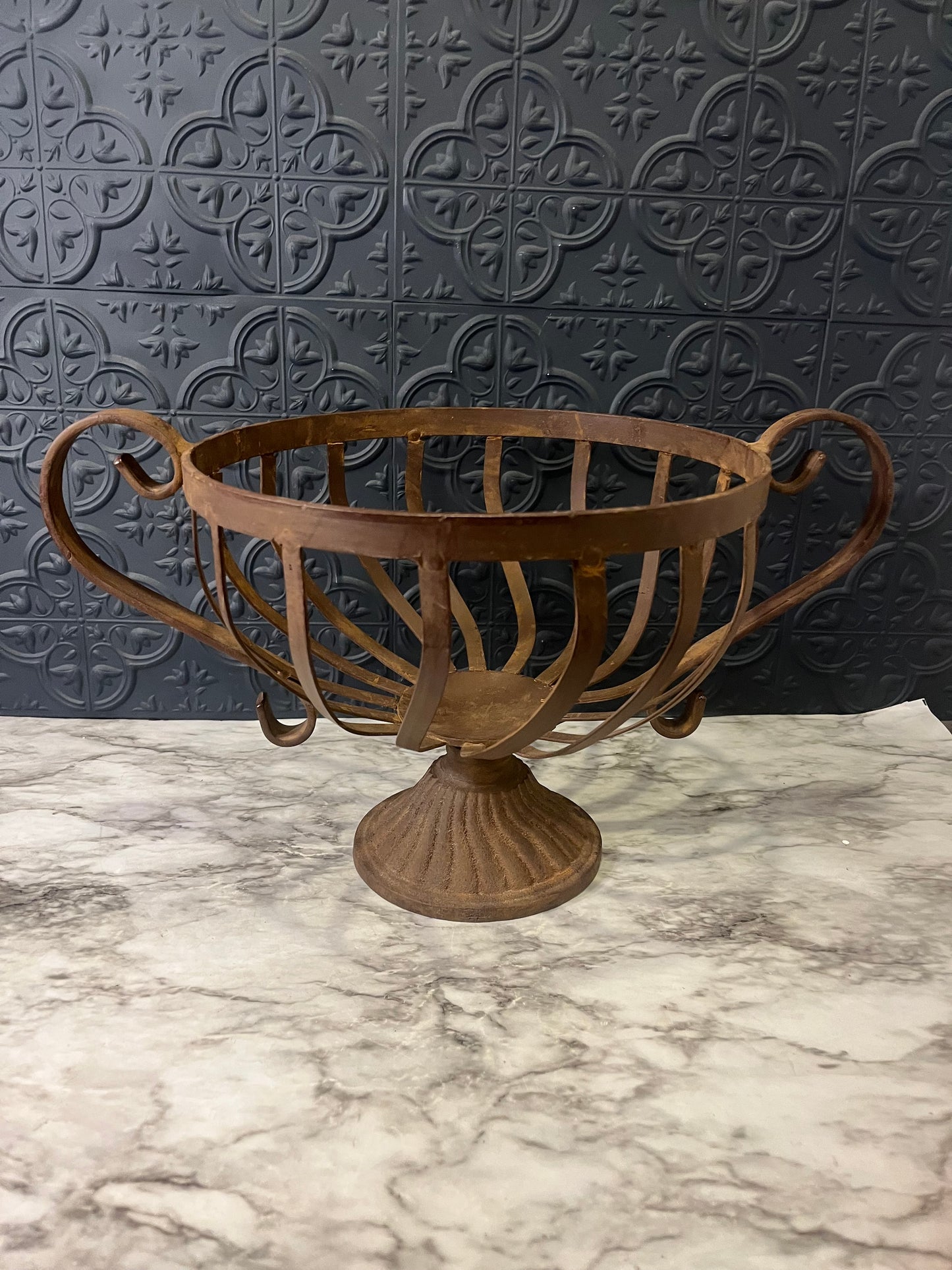 Wrought Iron Metal Basket Plant Pot