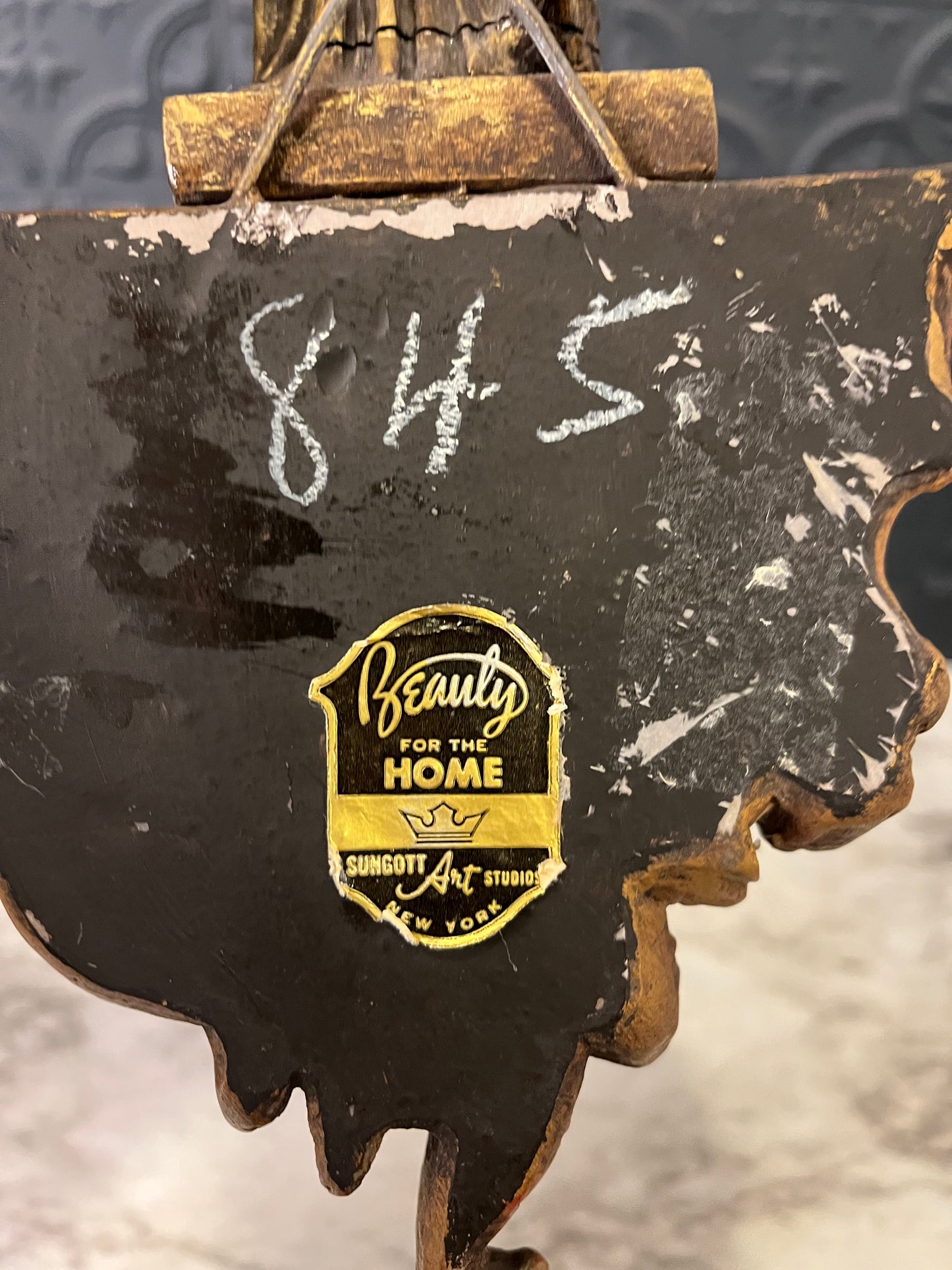 Vintage Goldtone Figure on Wall ledge Man