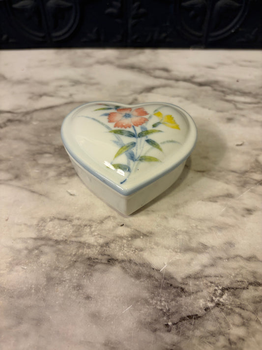 Porcelain Heart box with Flower
