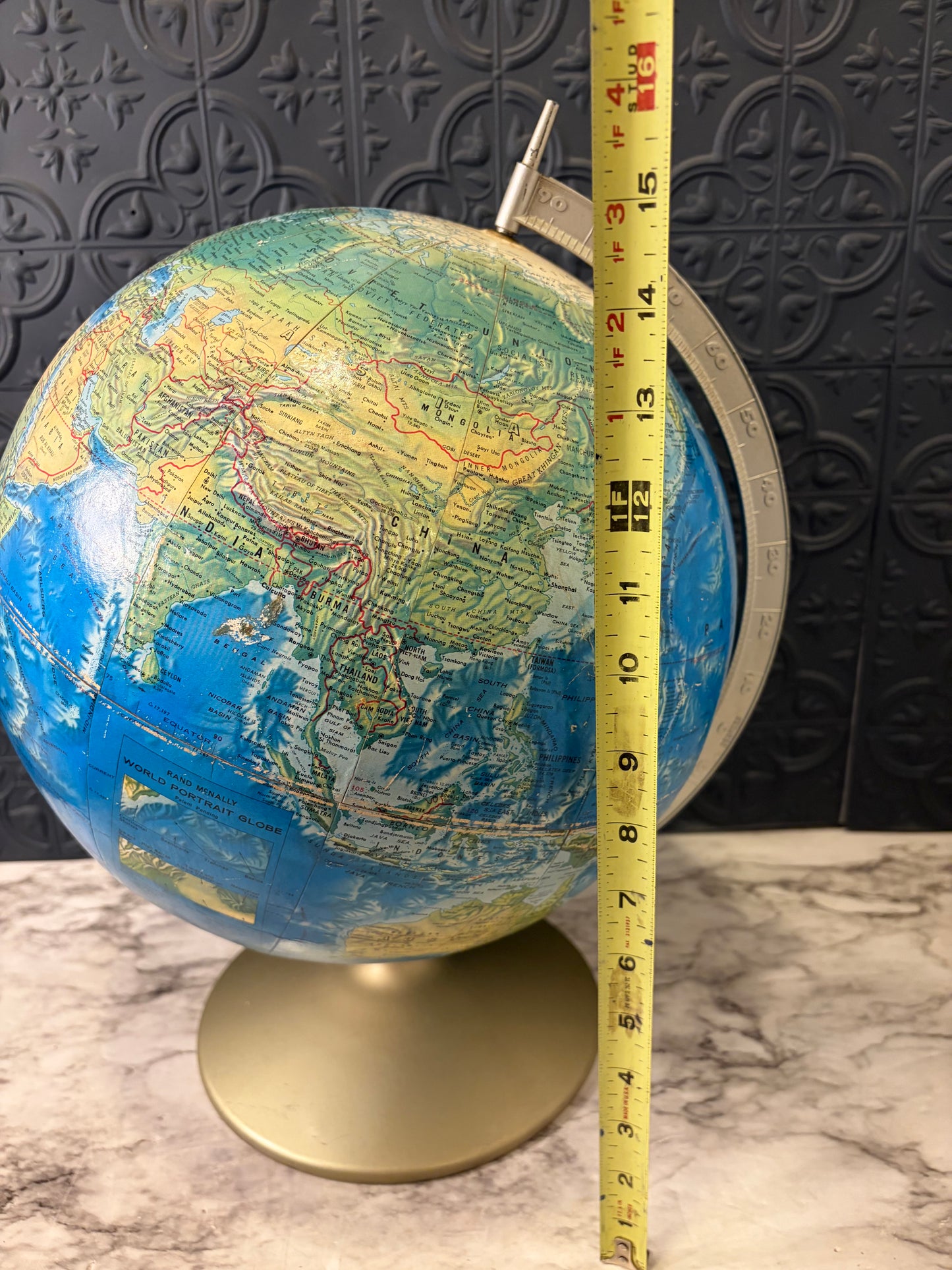 Rand Mcnally World Portrait Globe Silver tone Base
