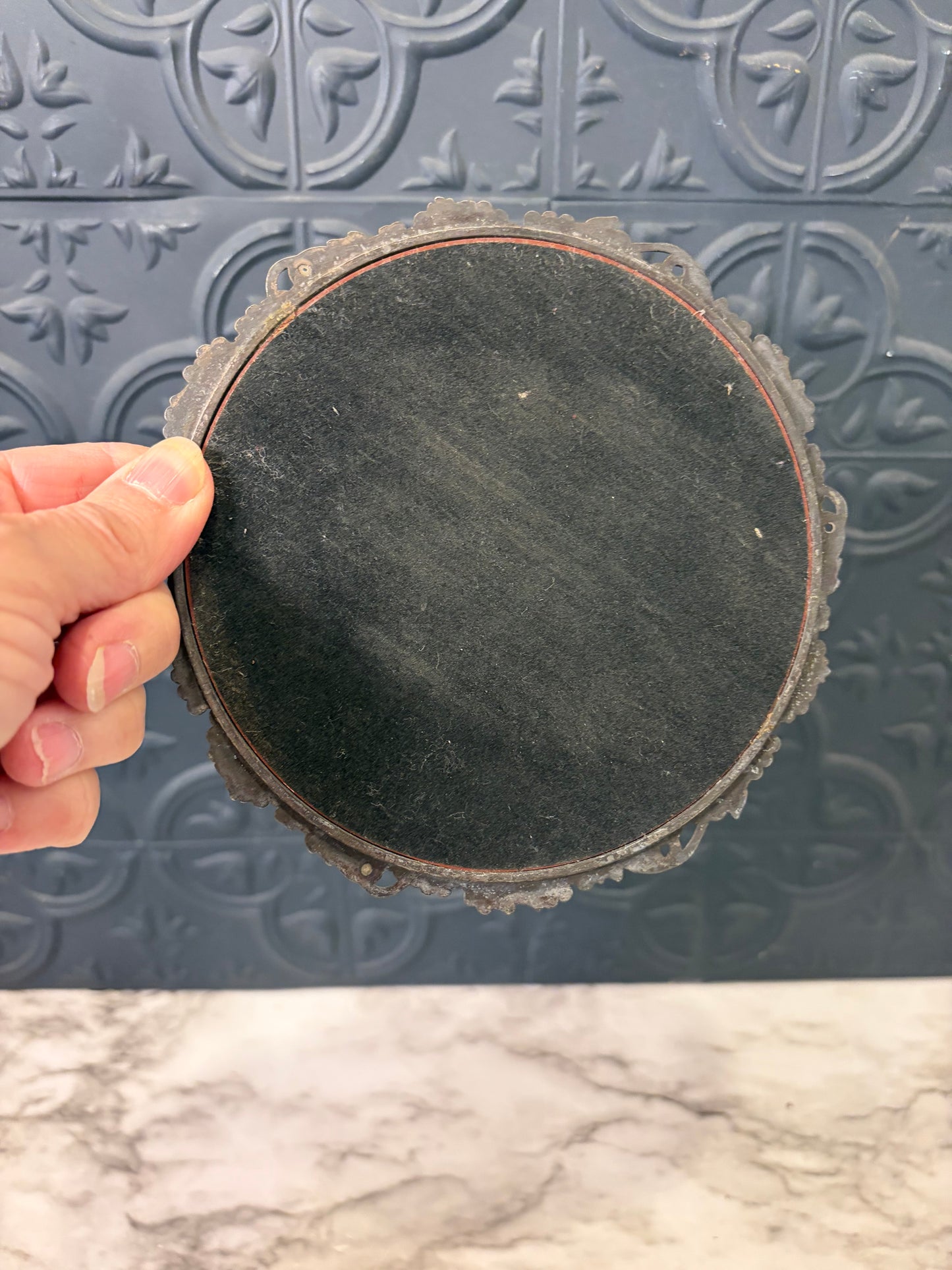 Round Mirrored Tray with Grapevine rim