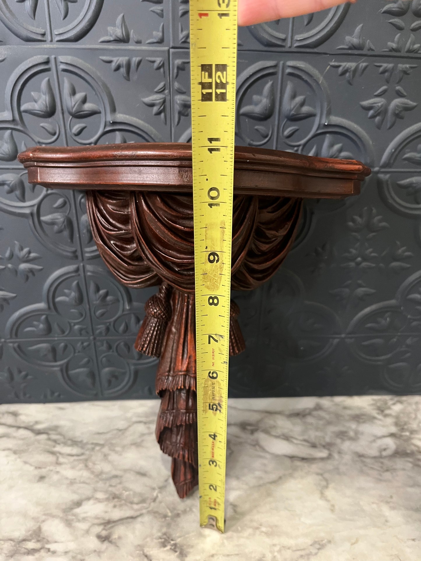 Syroco Wood Drape Wall Ledge