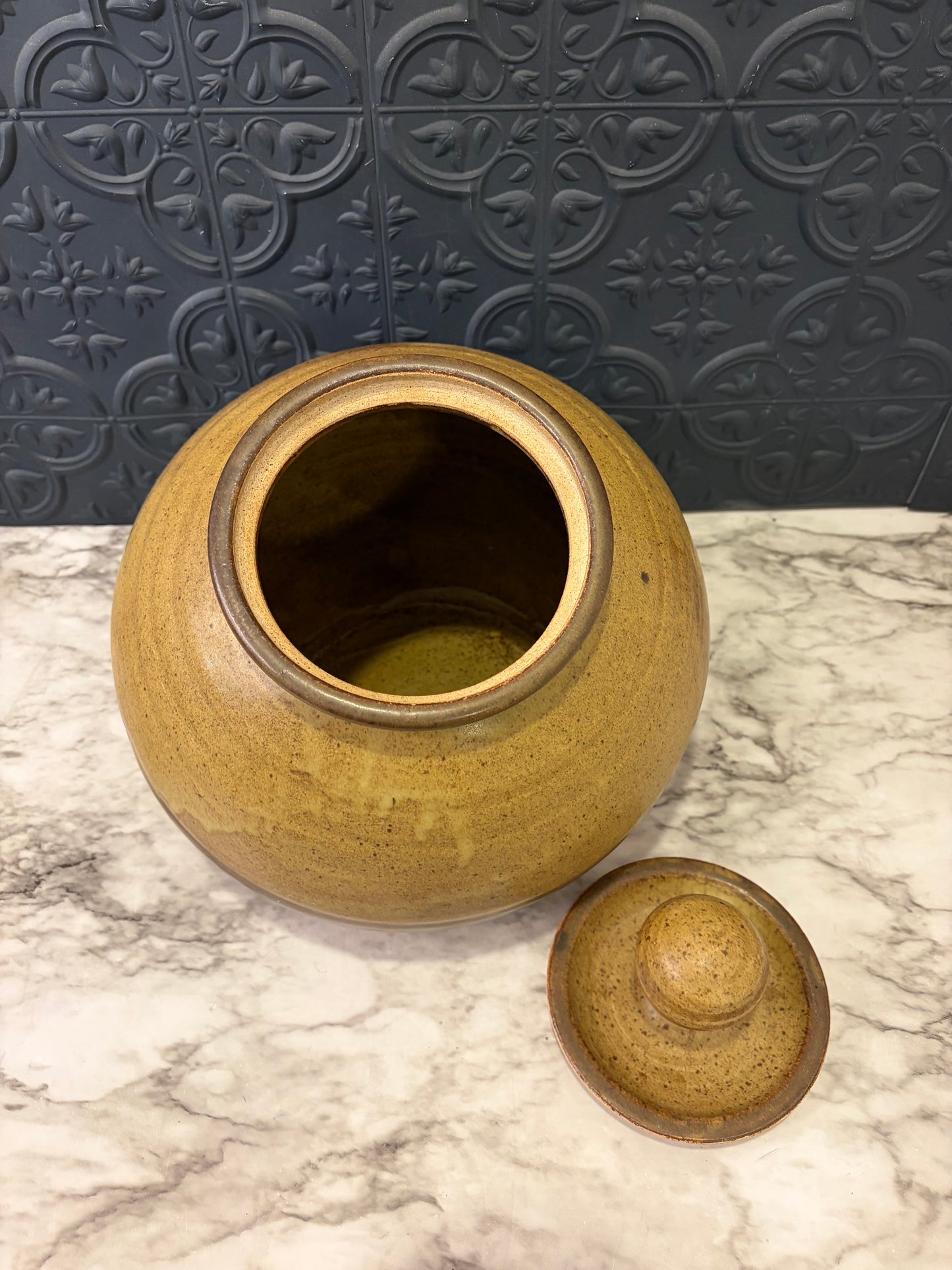 Pottery with Lid Canister style