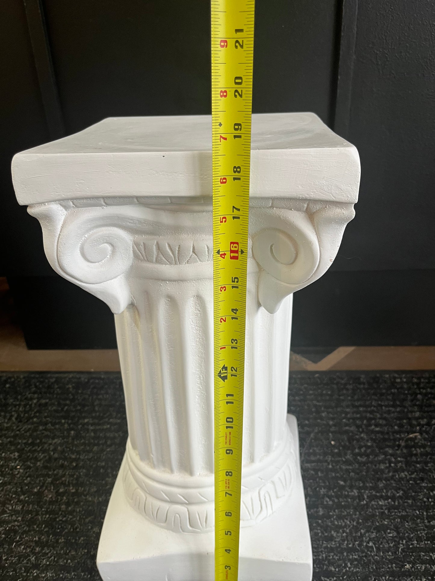 Plaster Pillar 18.5" Tall