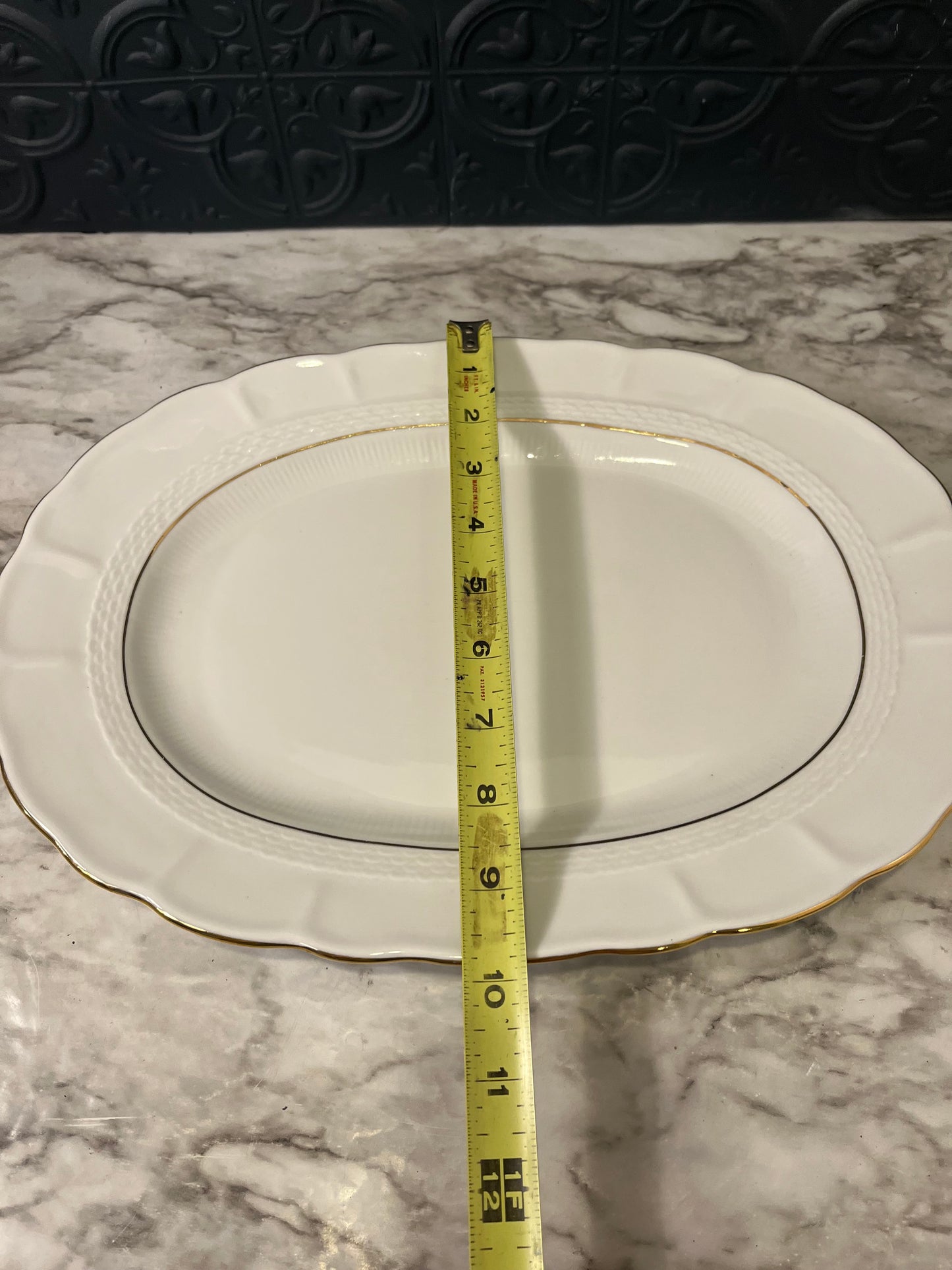 Jrjs Cream Serving Platter with Gold Edge