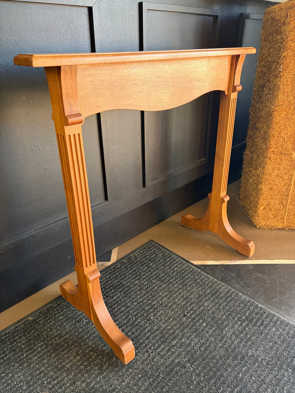 Free Standing Mantel Style Quilt Rack