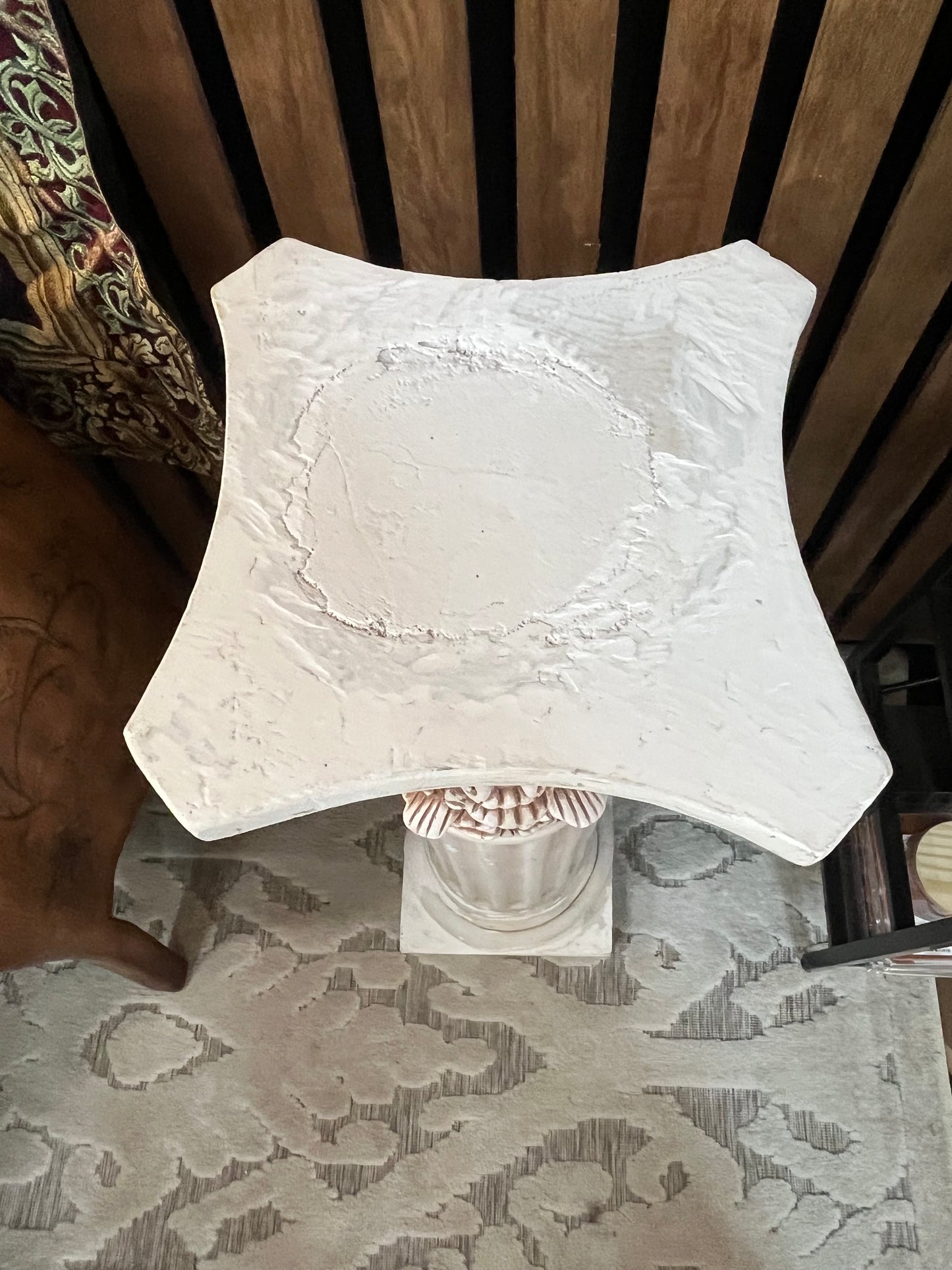 Cream Pillar with Brown Shading