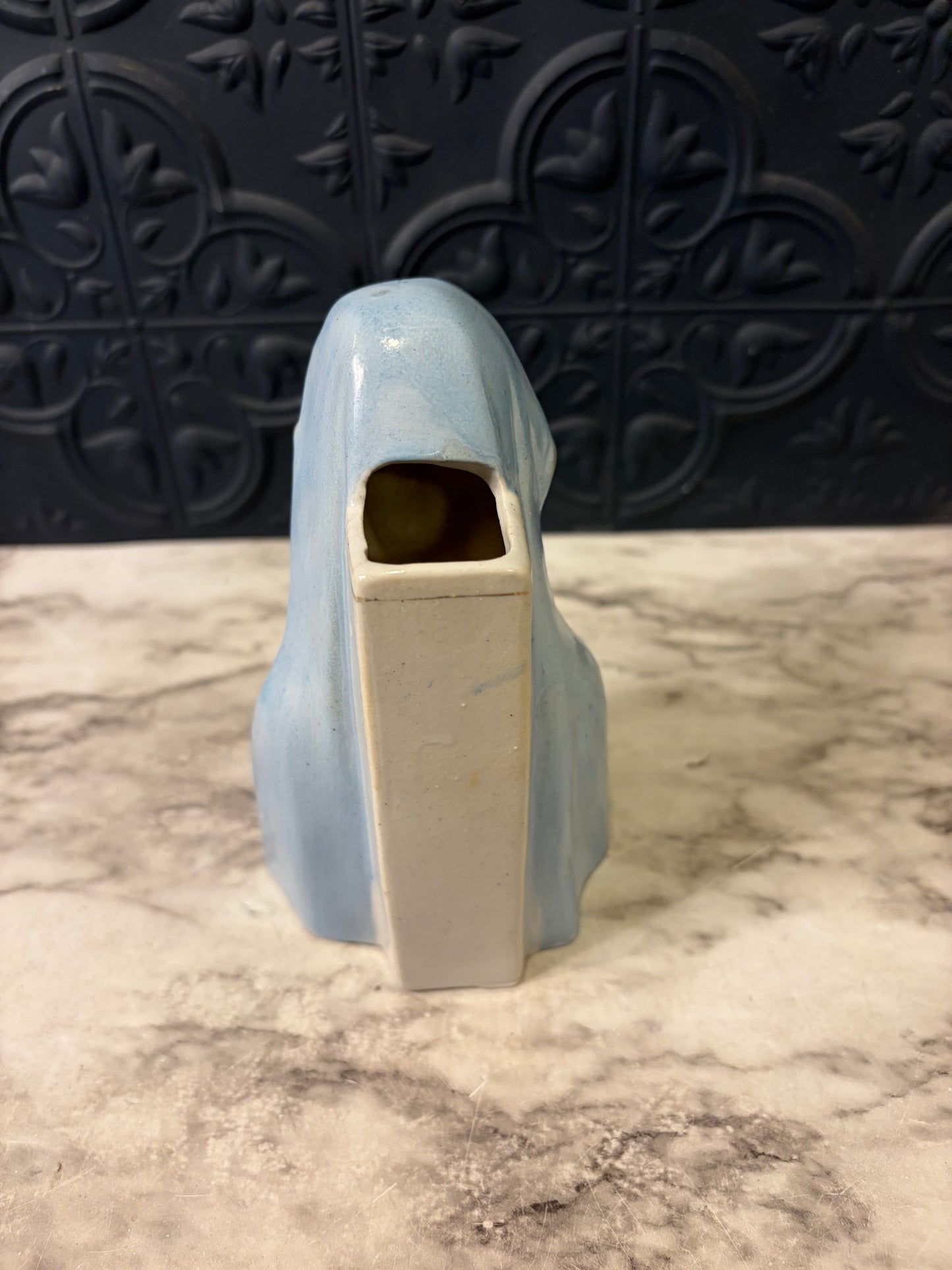 Small Madonna Planter Praying