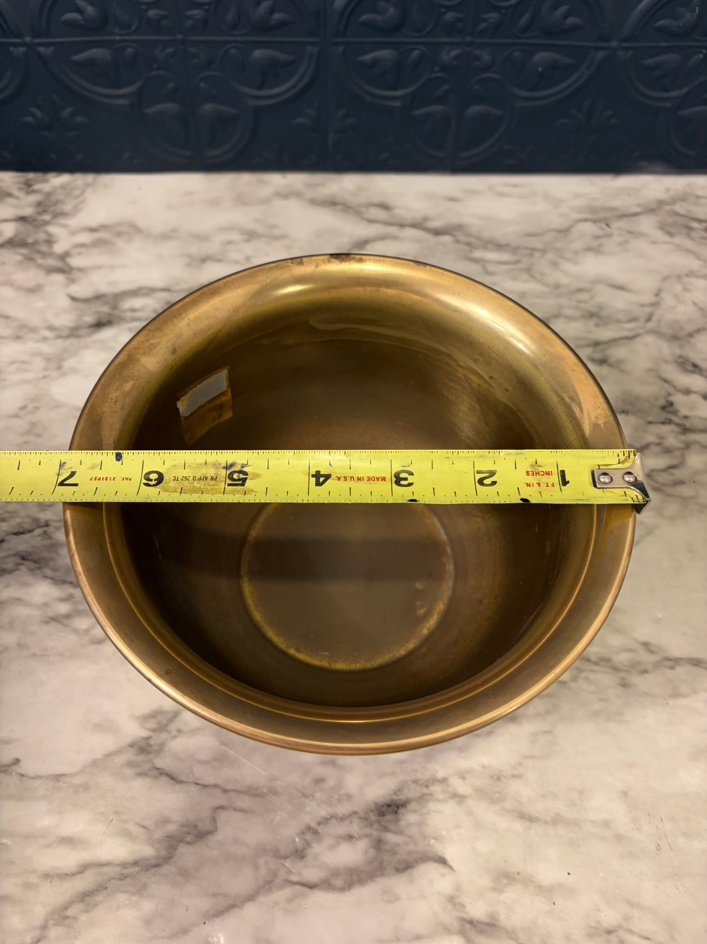 7" Brass Bowl with 3 Feet (1)