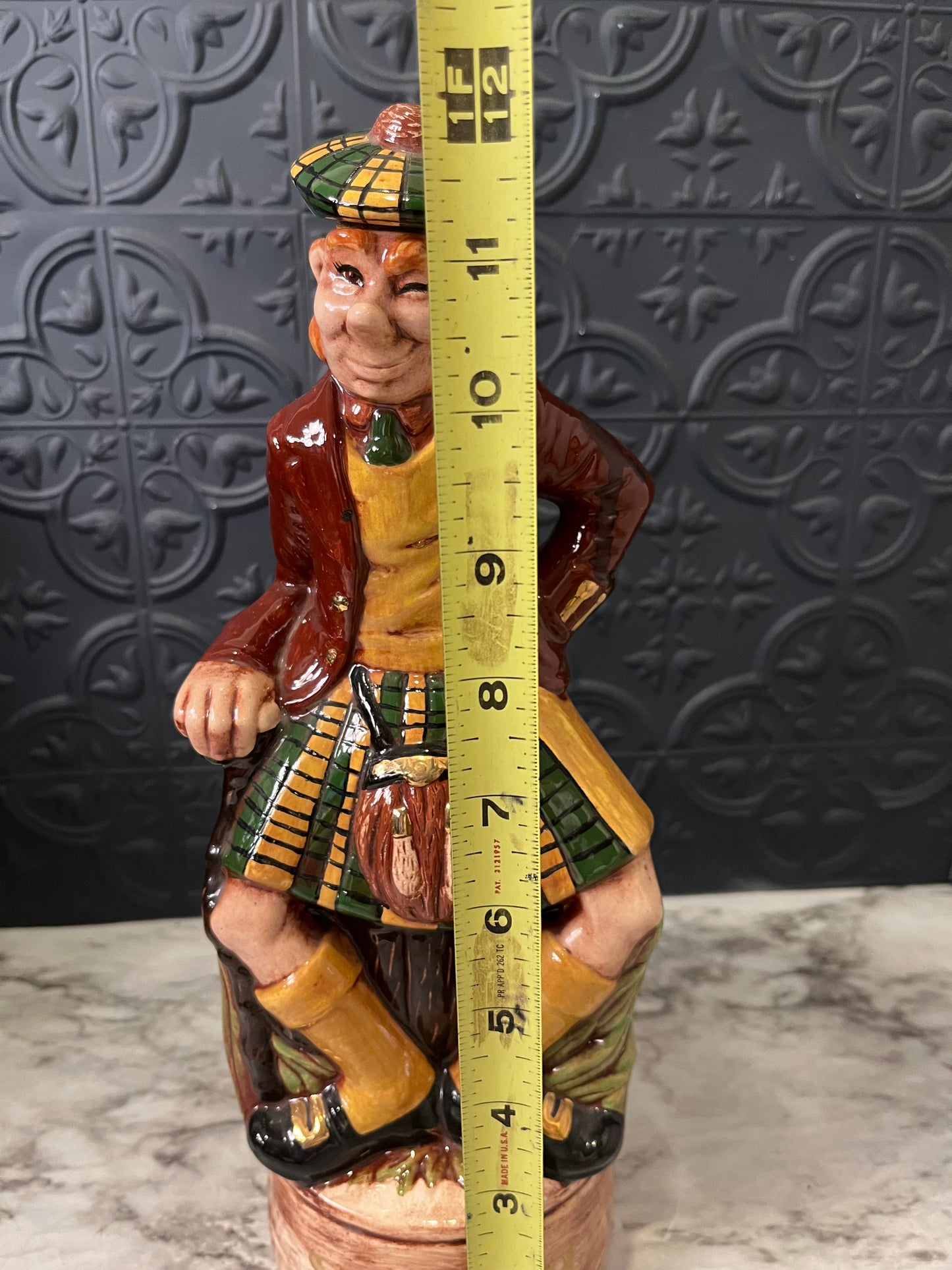 Alberta Vintage Scotsman Scotch Decanter