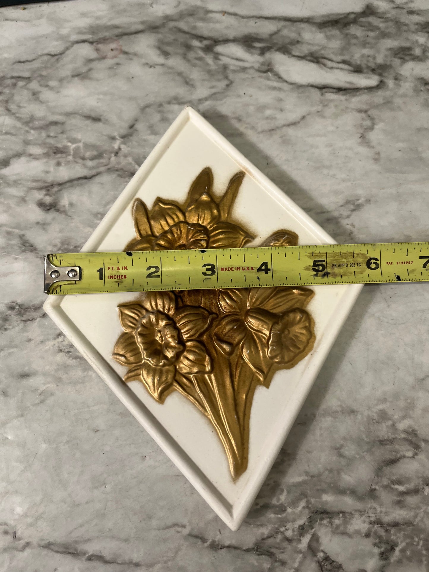 Ardco White and Gold Daffodil